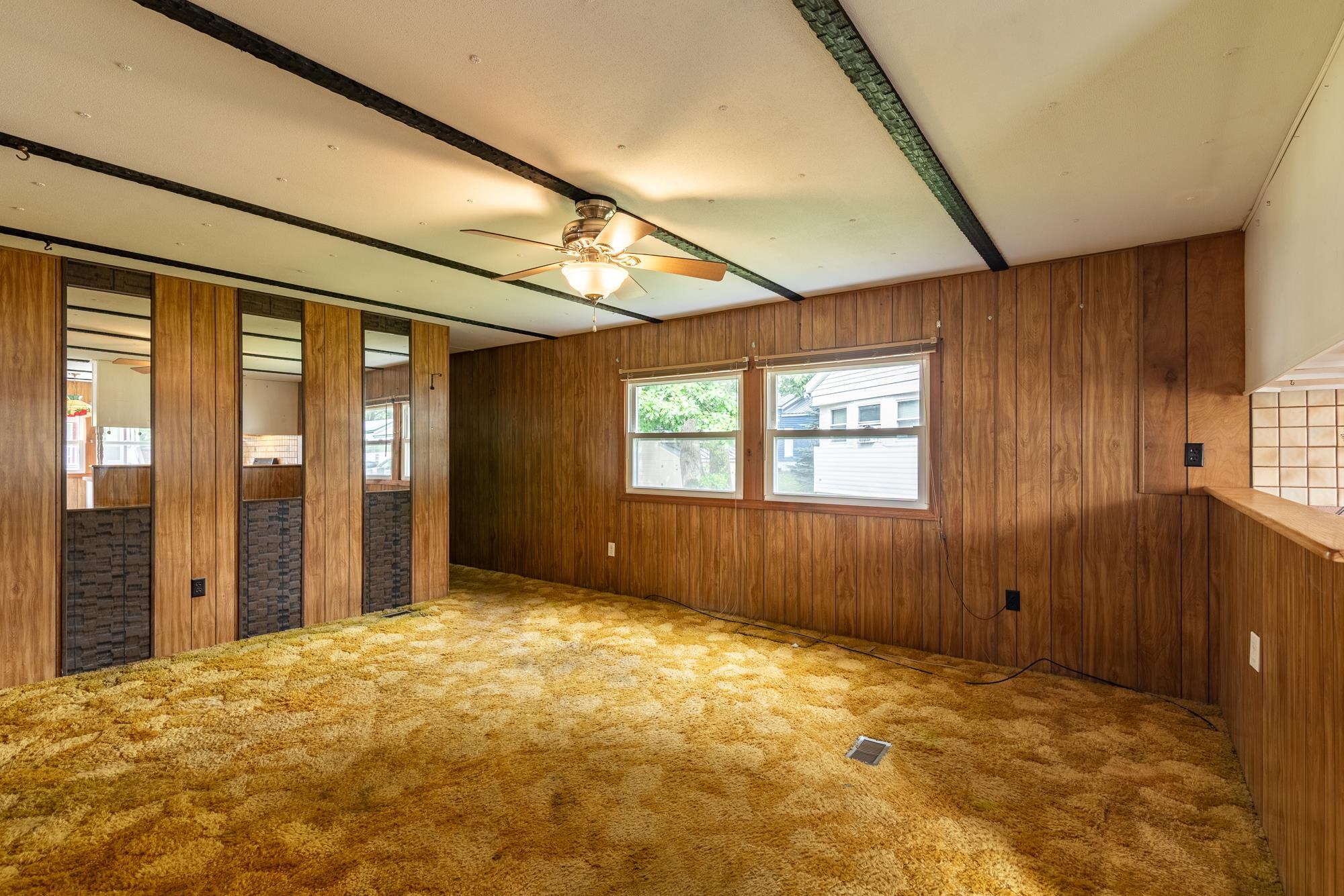 8 South Dewberry Lane
