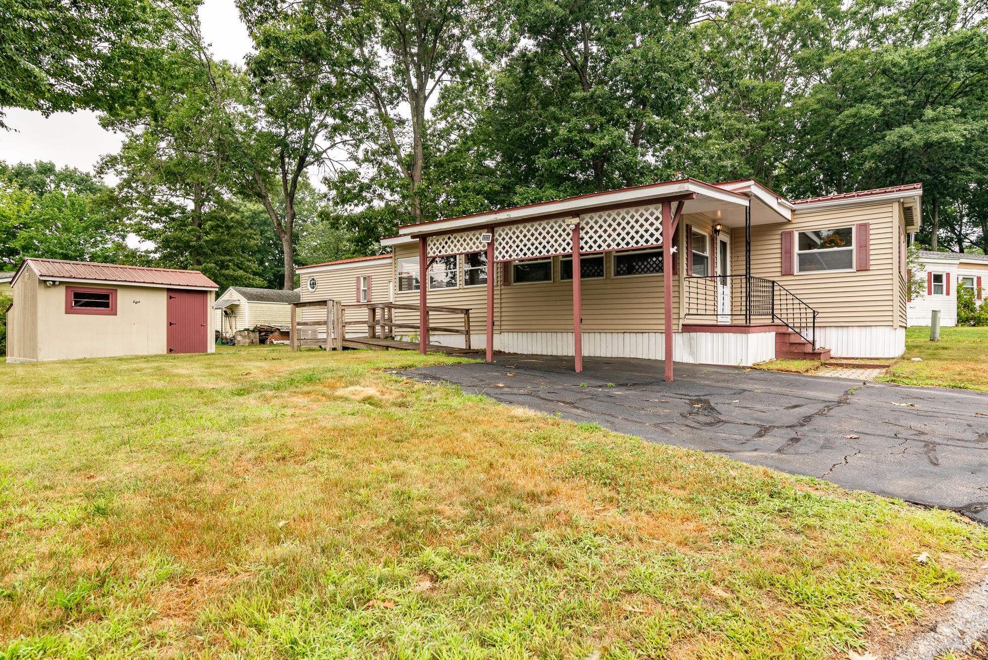 8 South Dewberry Lane