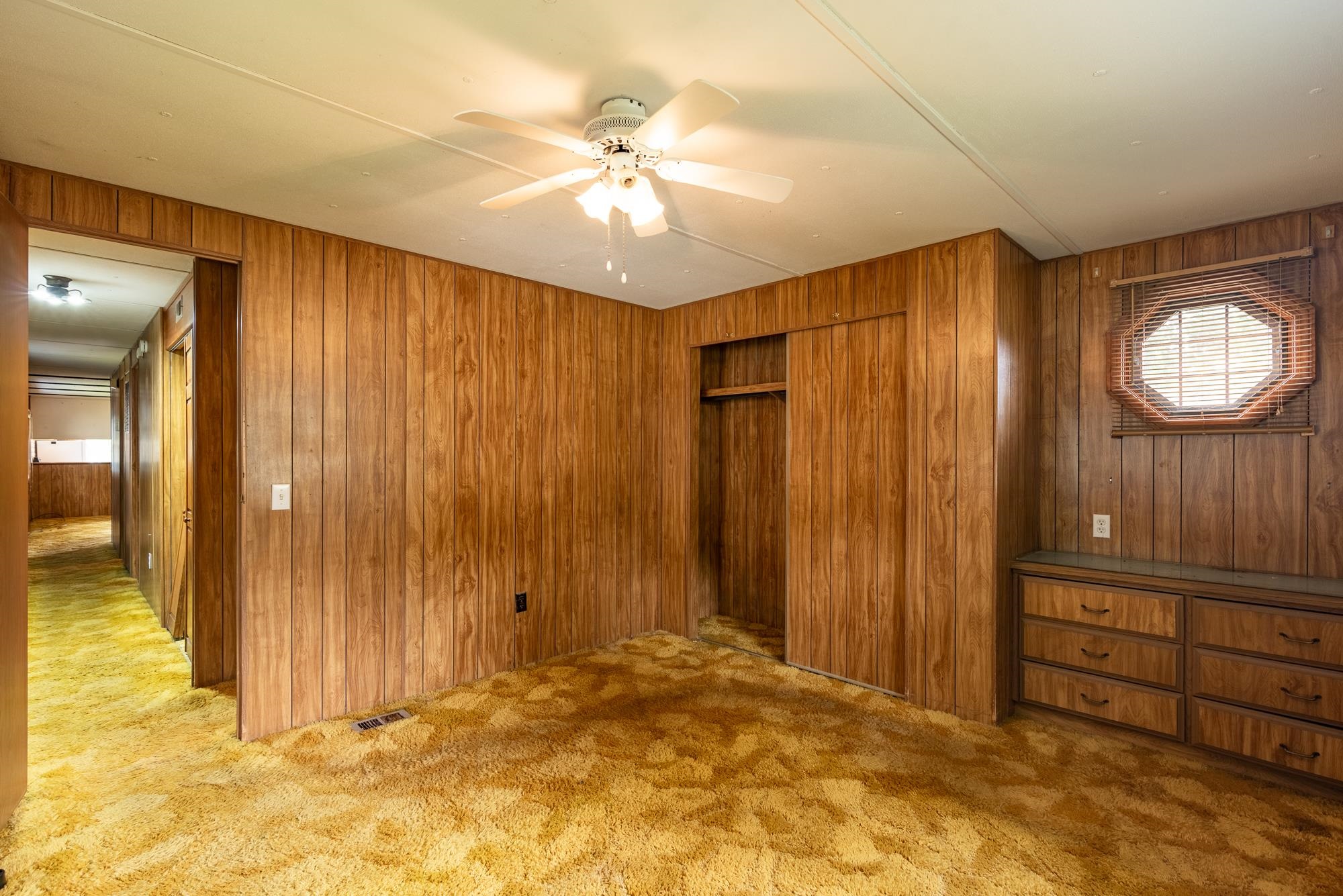8 South Dewberry Lane