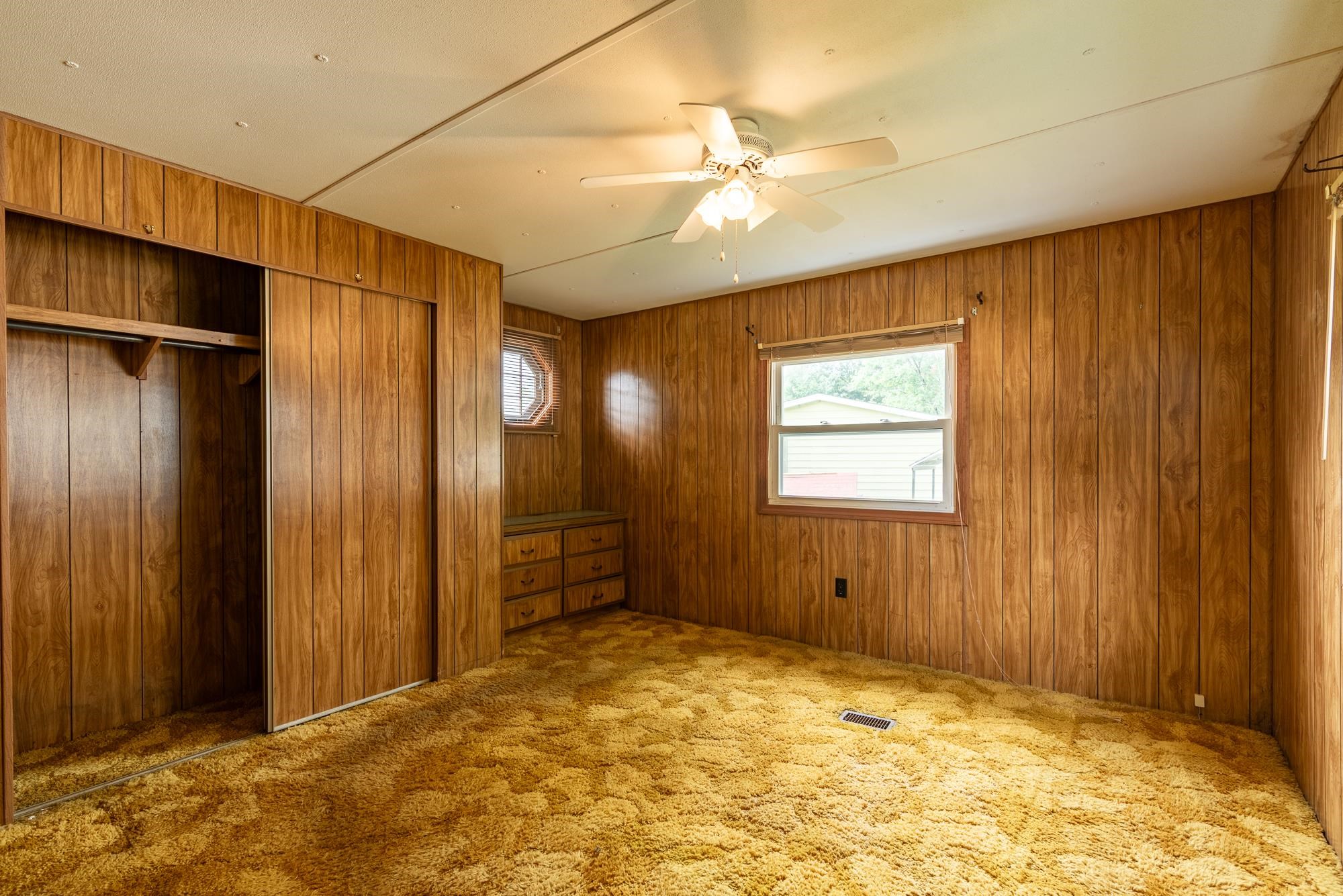 8 South Dewberry Lane