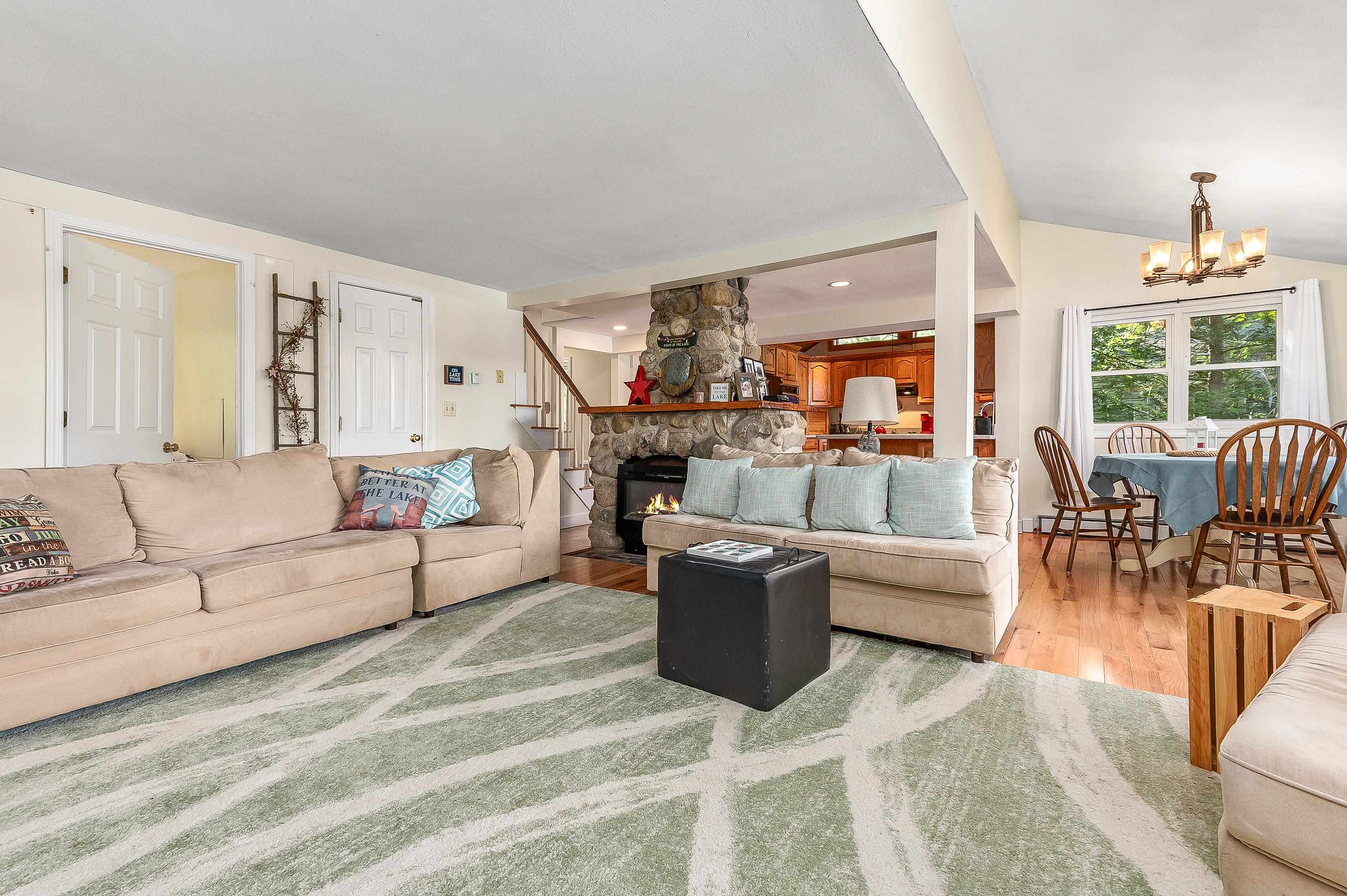 44 Rocky Point Road