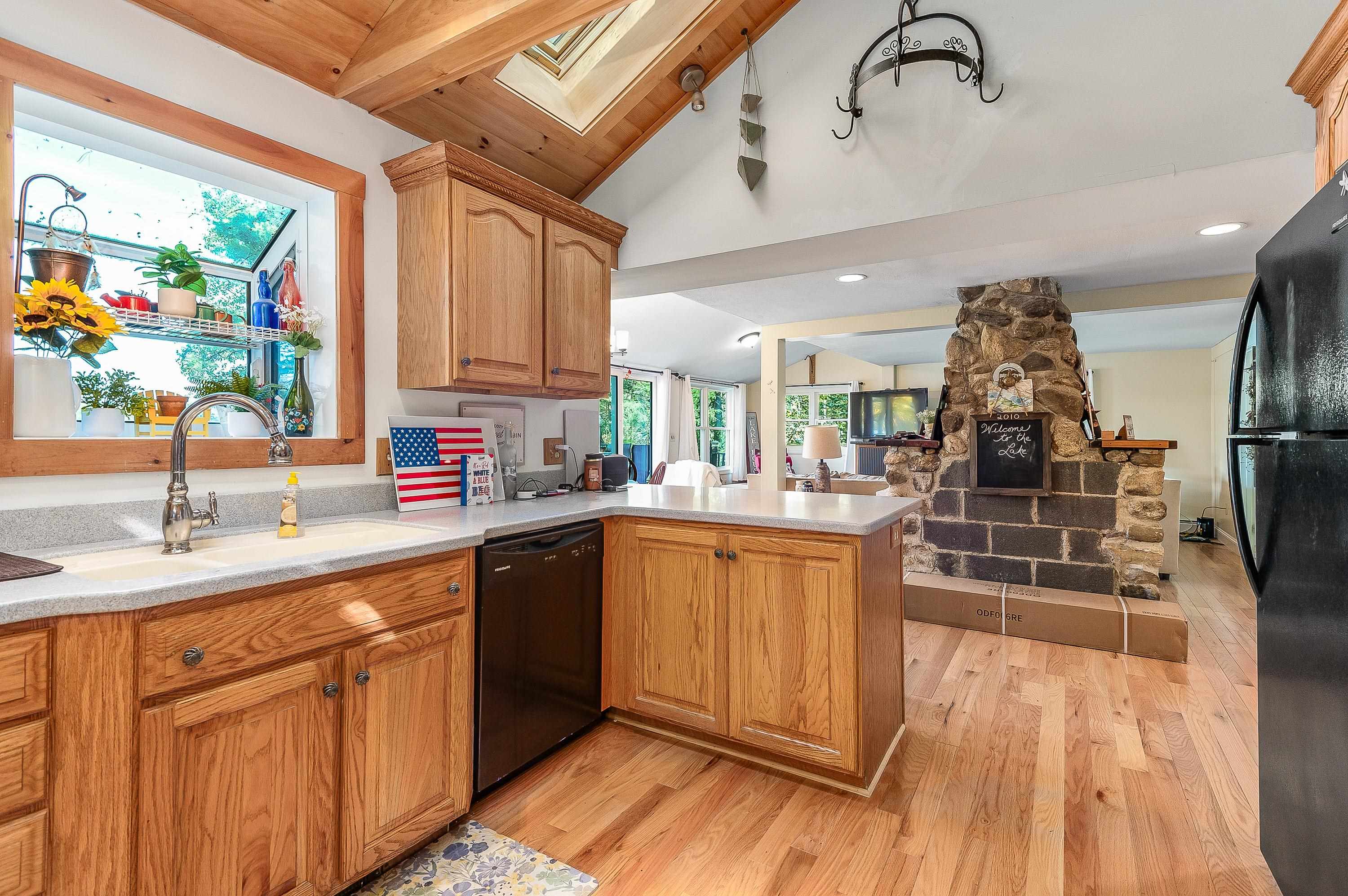 44 Rocky Point Road