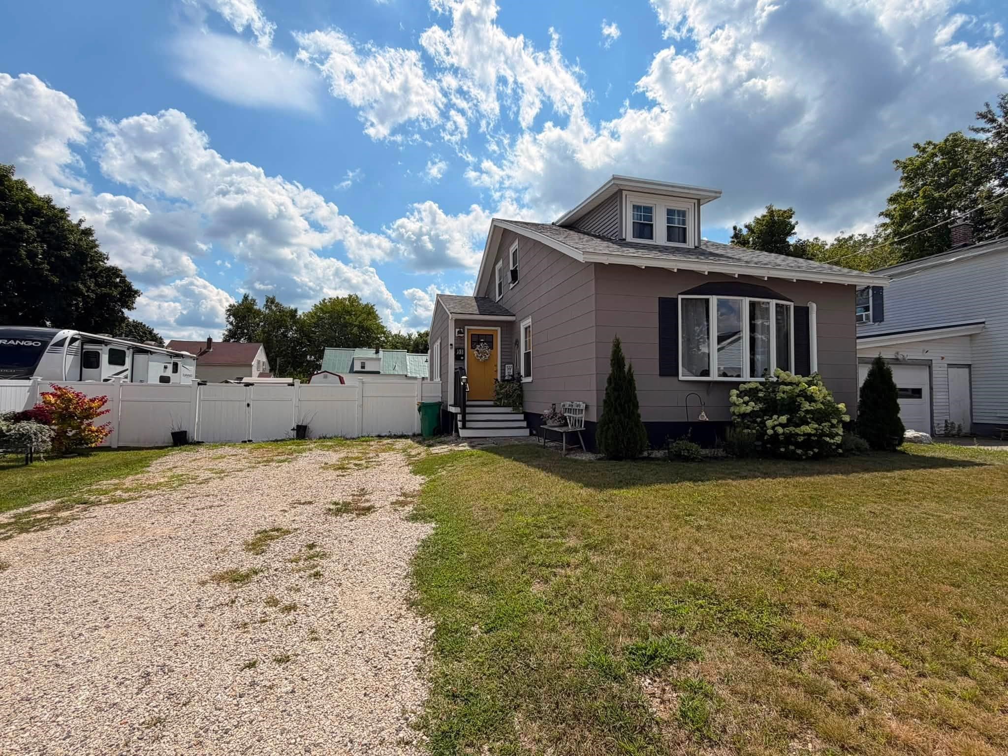98 Maple Street