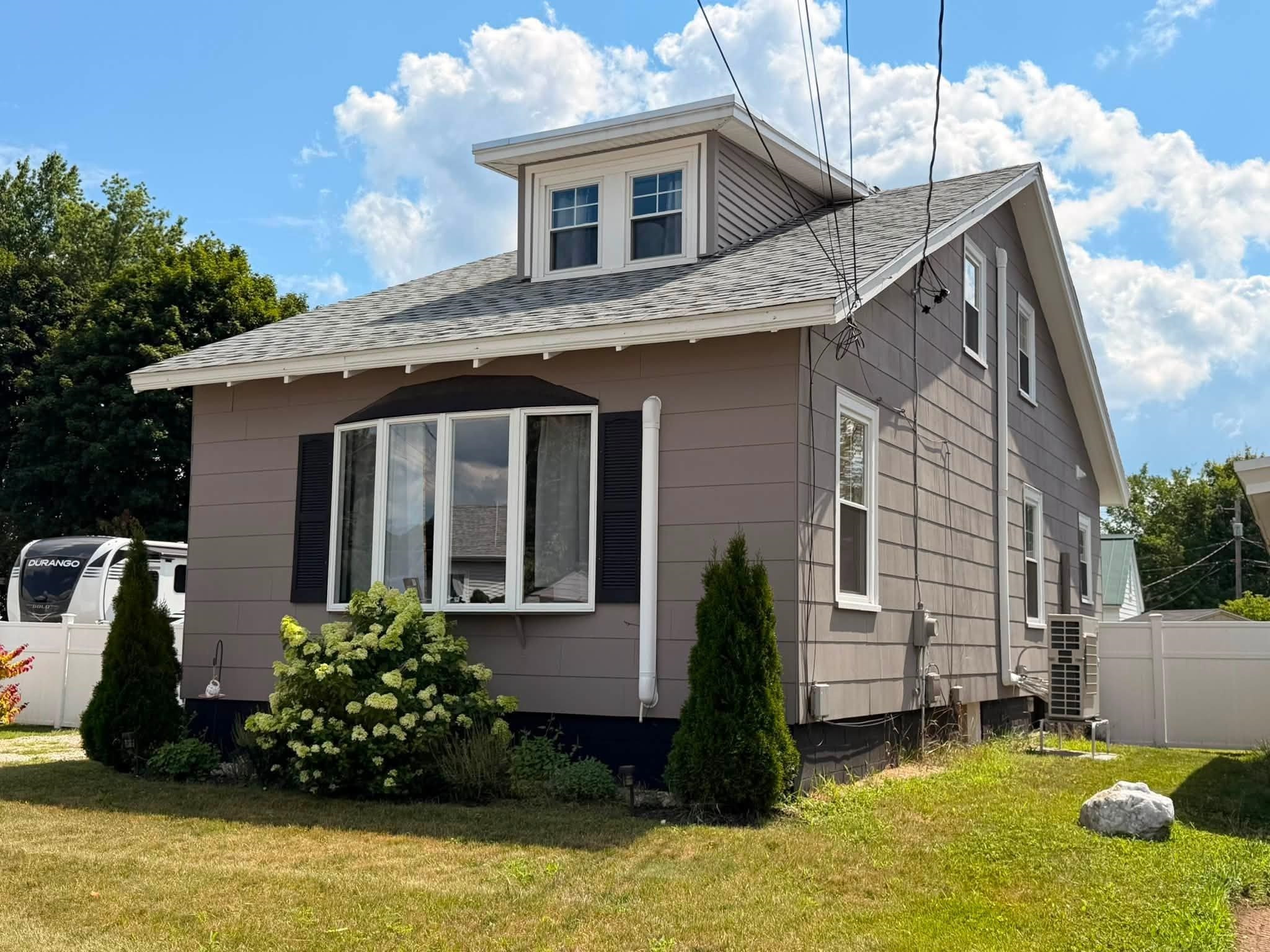 98 Maple Street