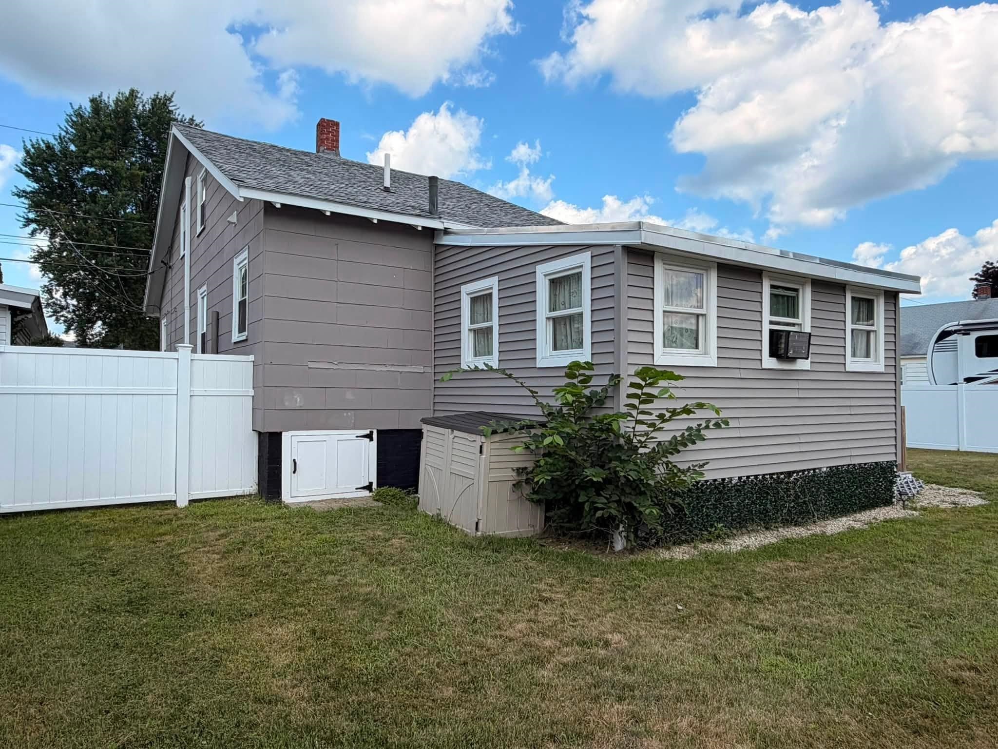 98 Maple Street