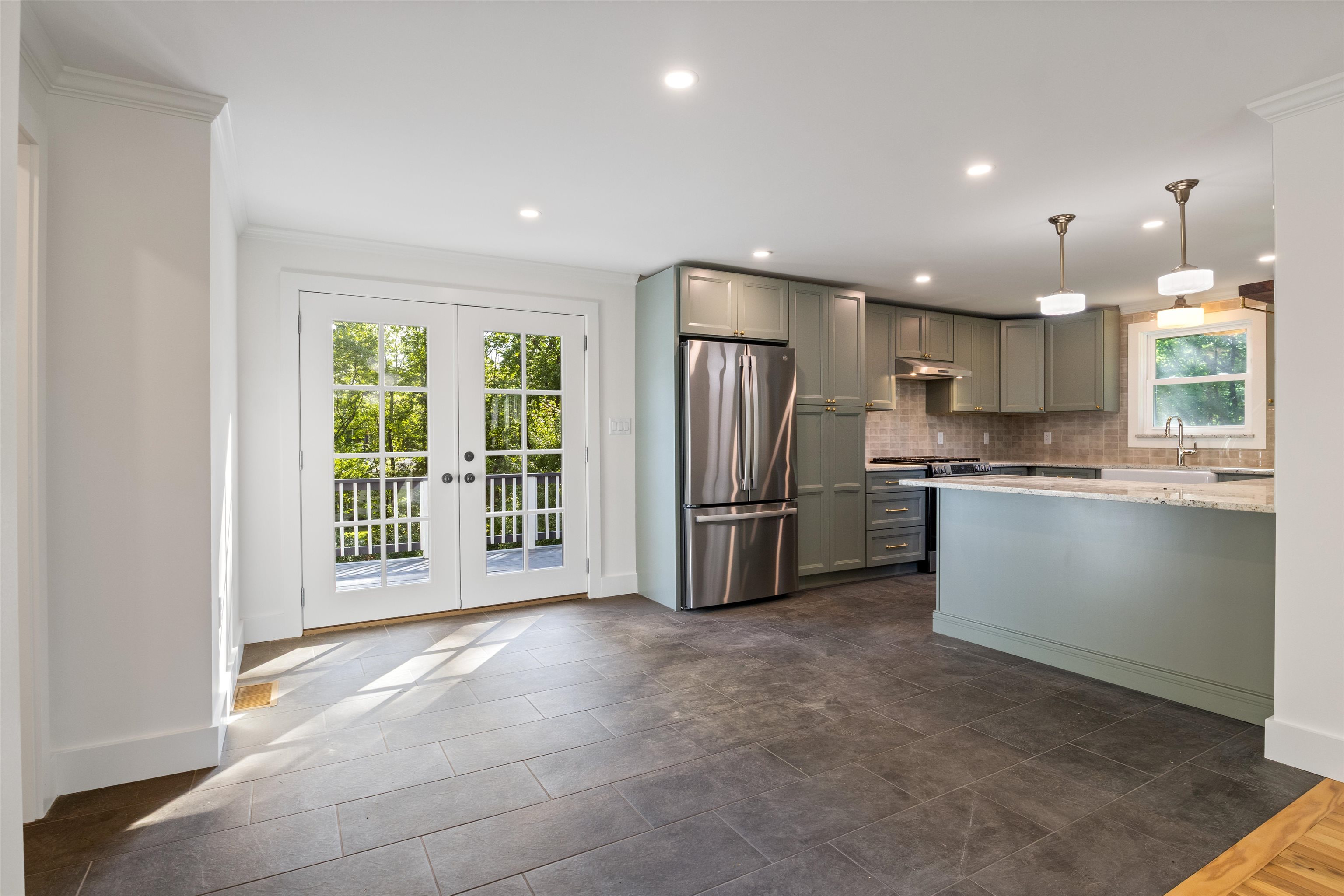 2 Sweetbriar Lane