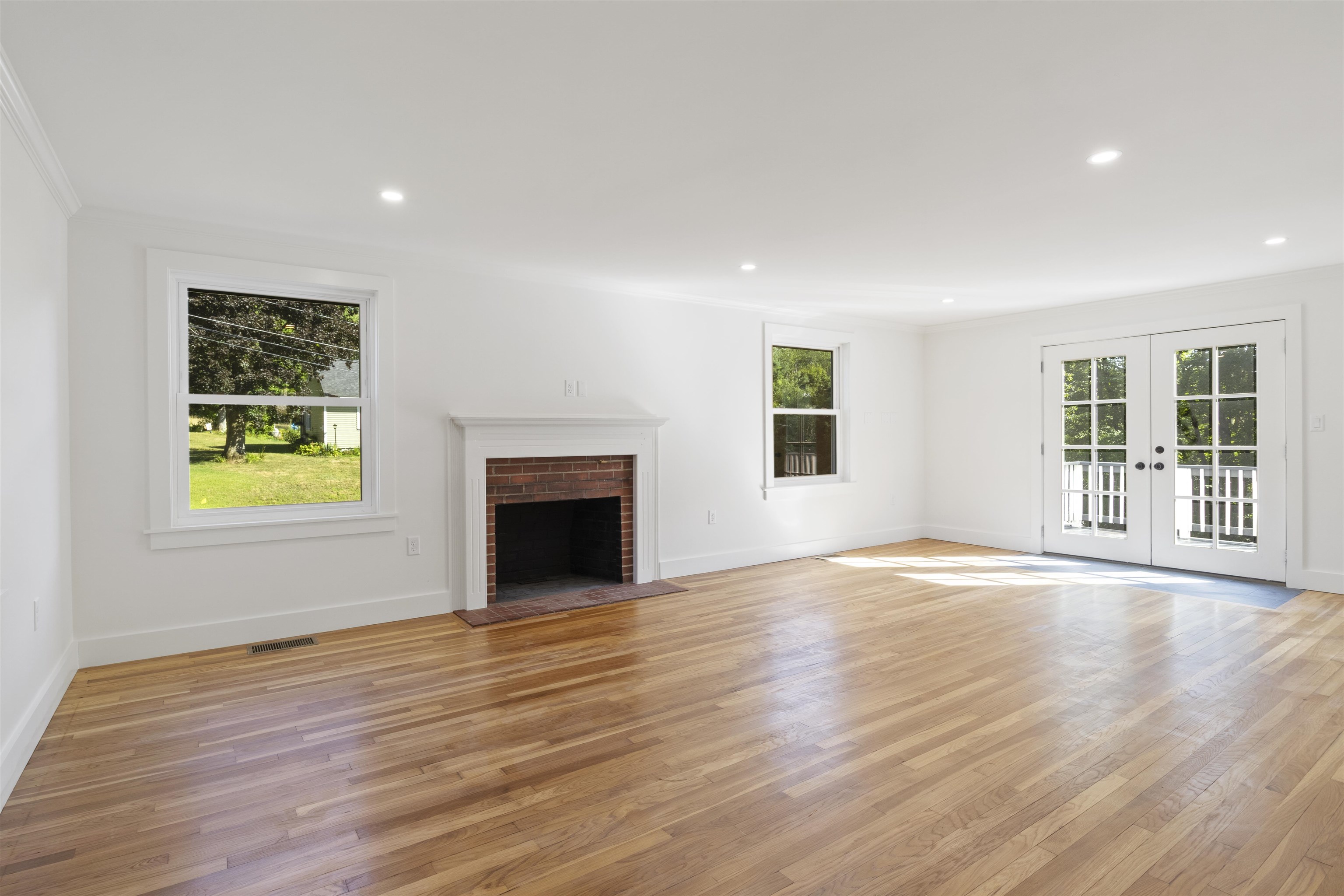 2 Sweetbriar Lane