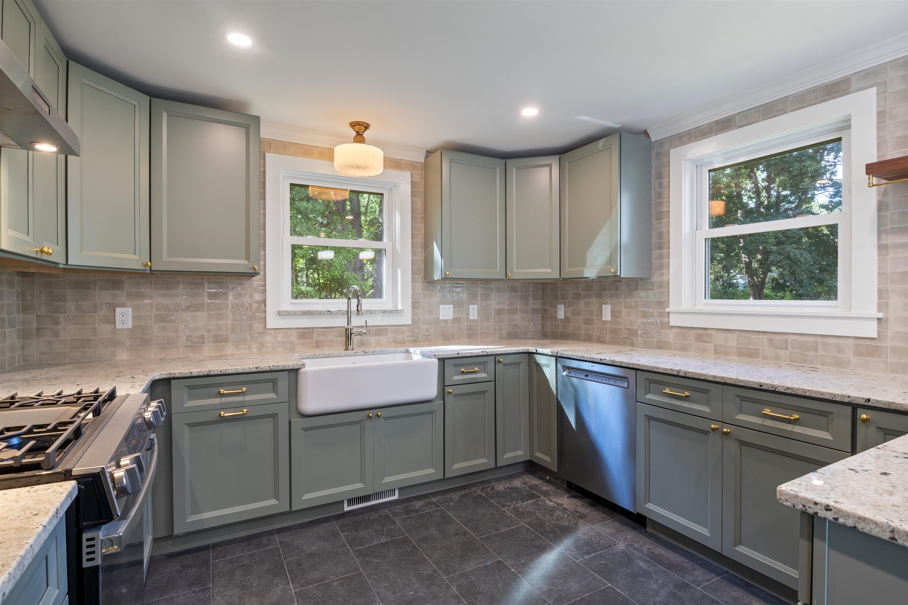 2 Sweetbriar Lane