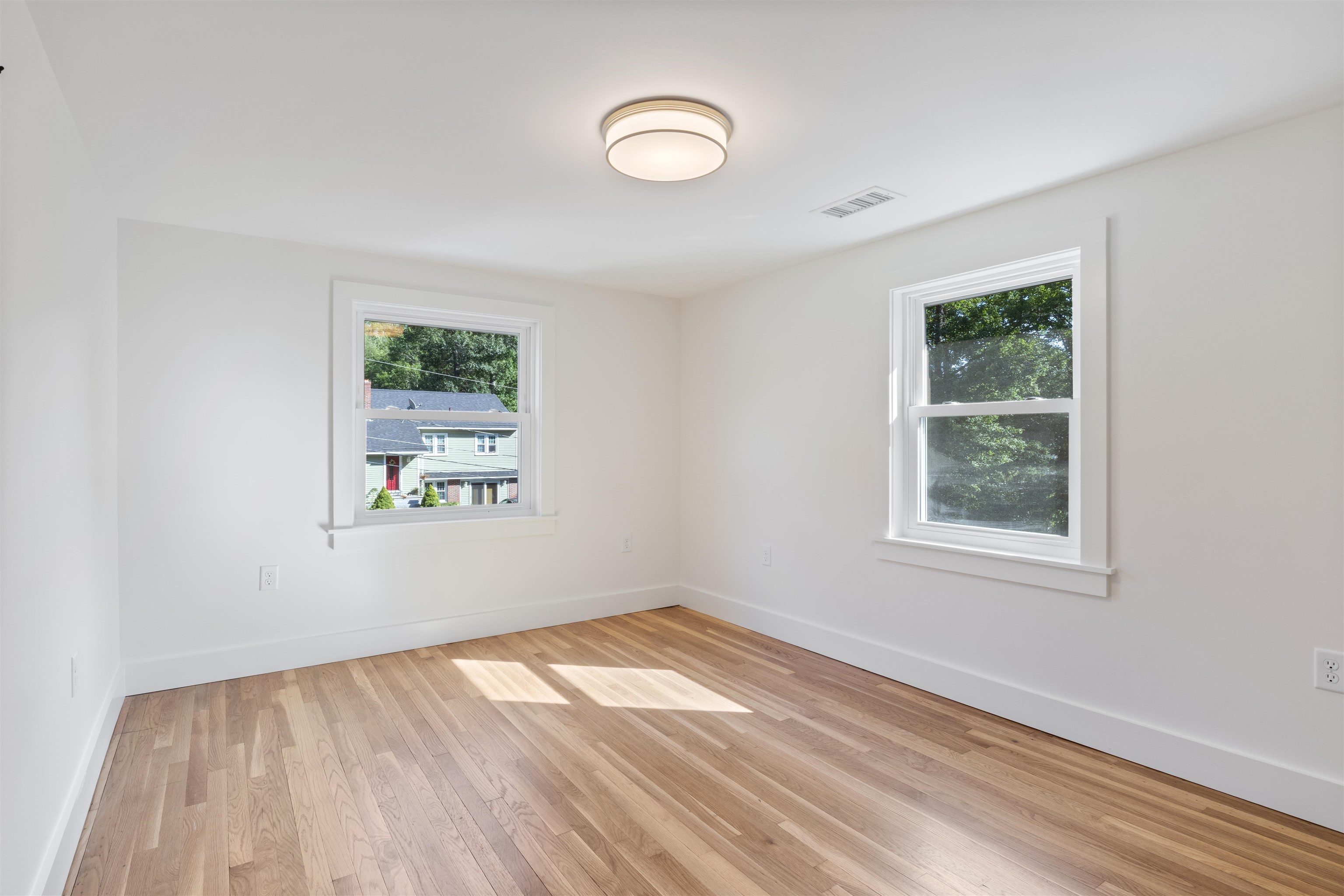 2 Sweetbriar Lane