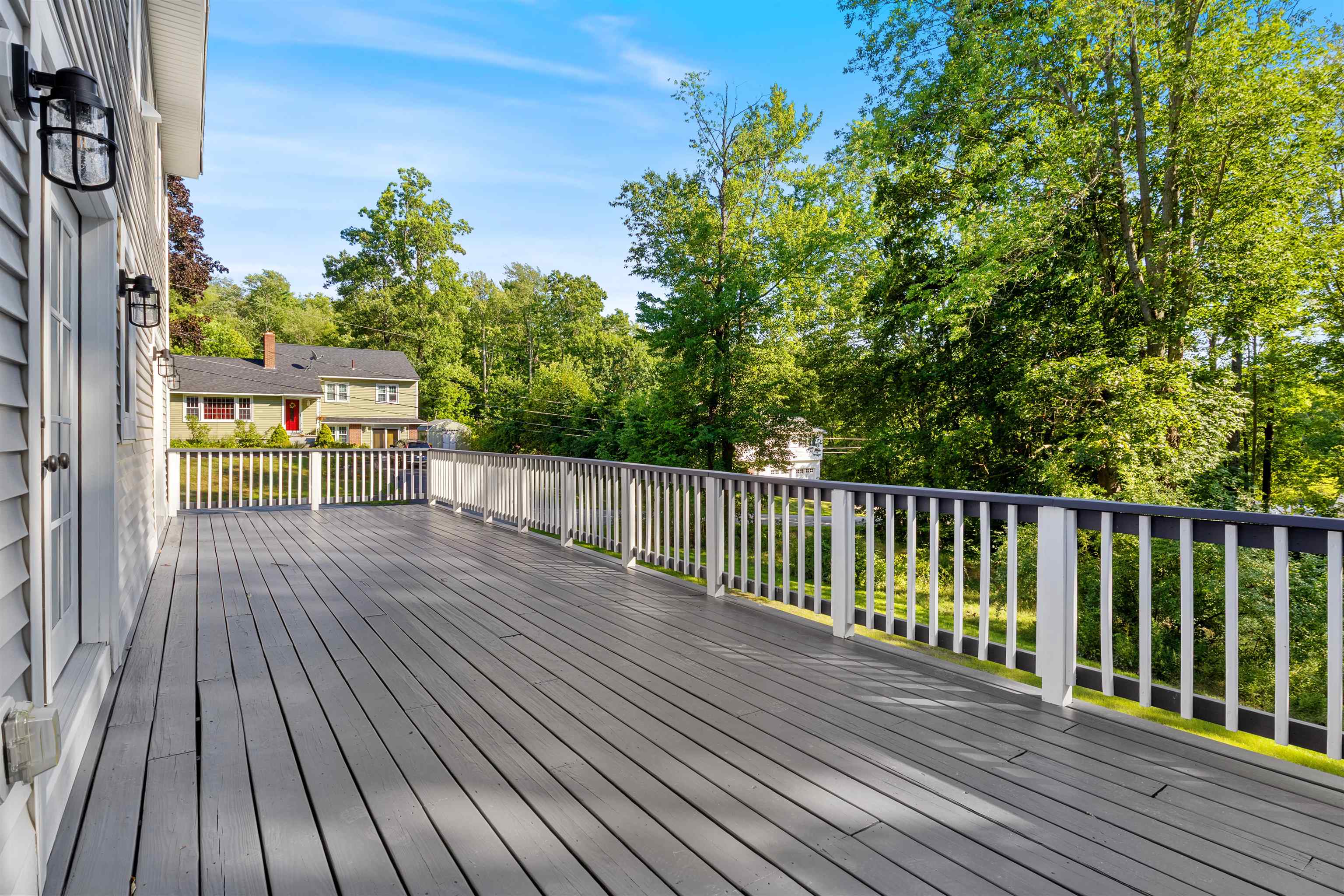 2 Sweetbriar Lane