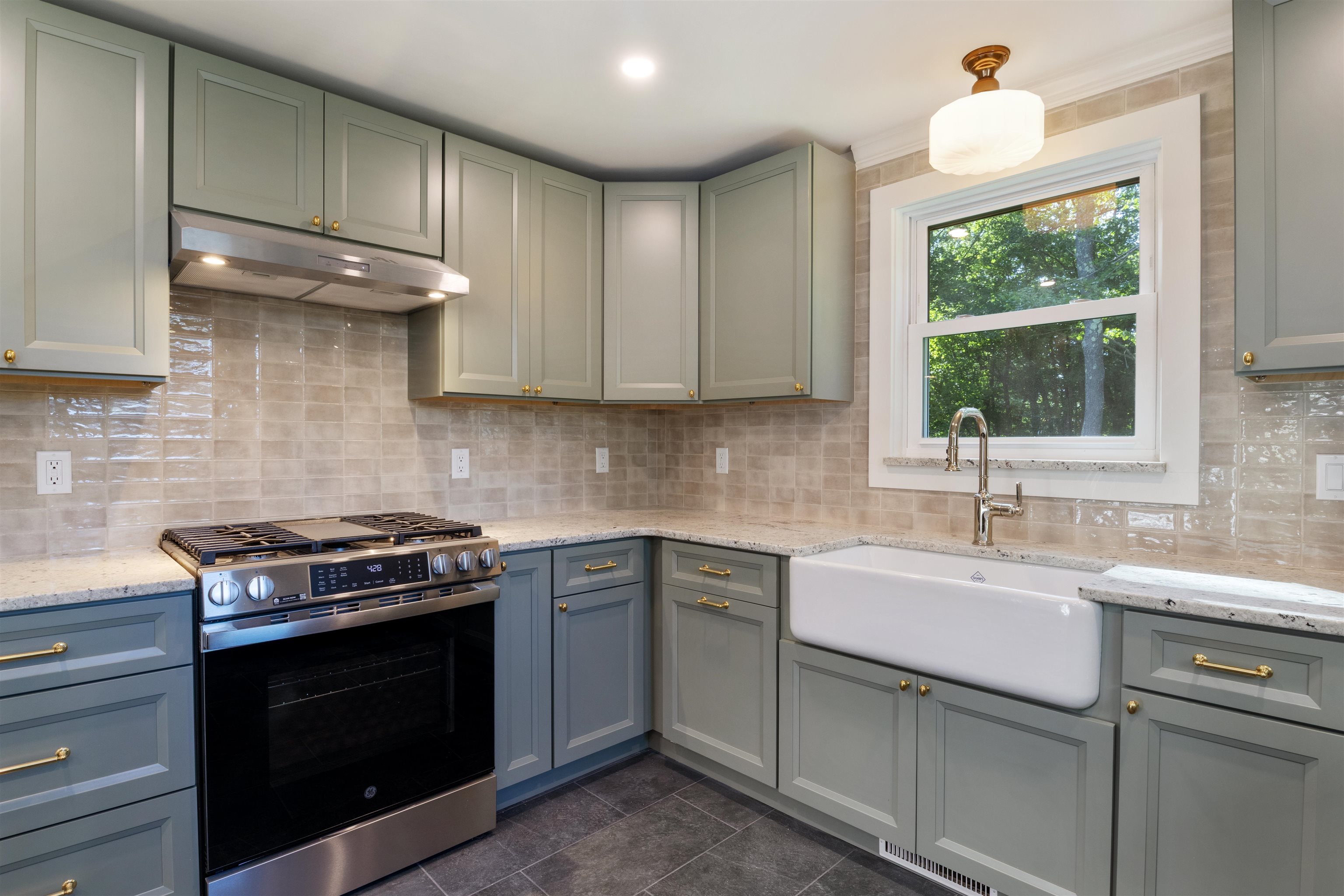 2 Sweetbriar Lane