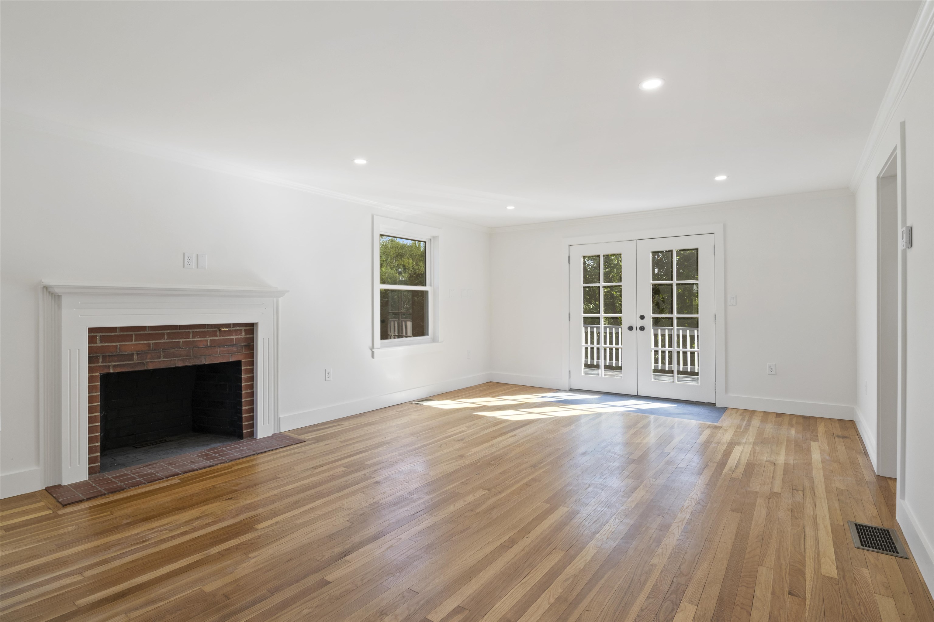 2 Sweetbriar Lane