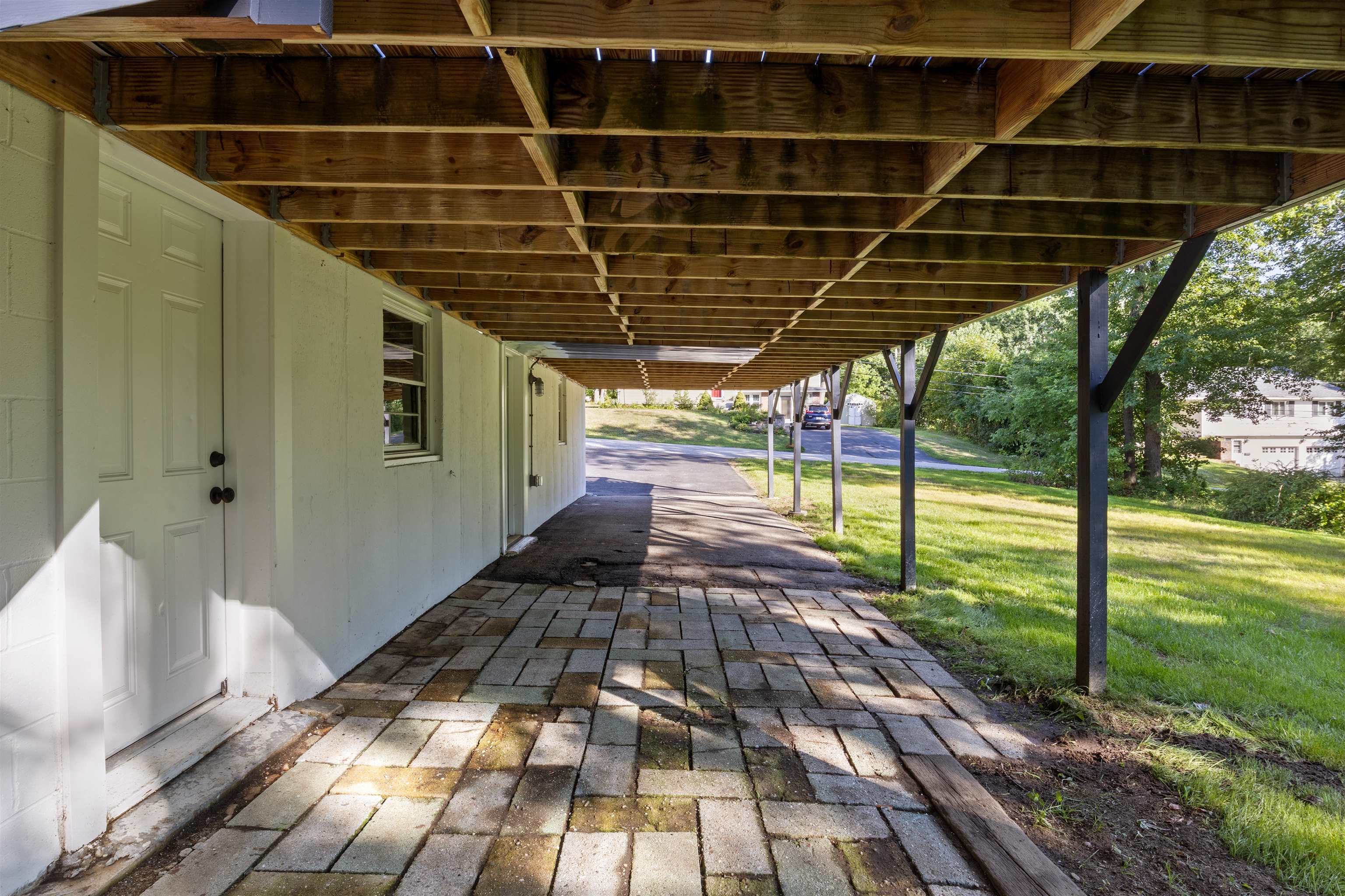 2 Sweetbriar Lane