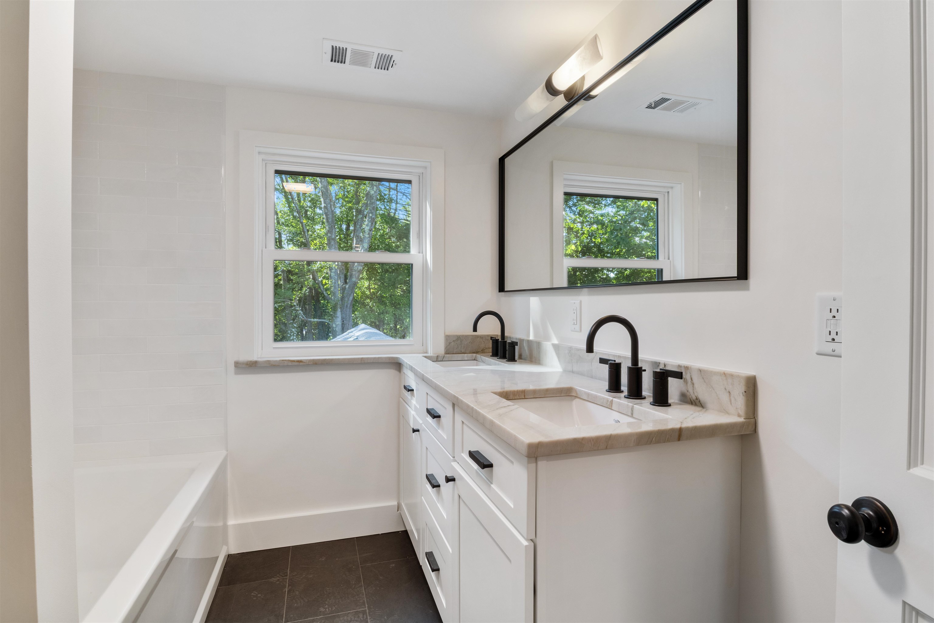 2 Sweetbriar Lane