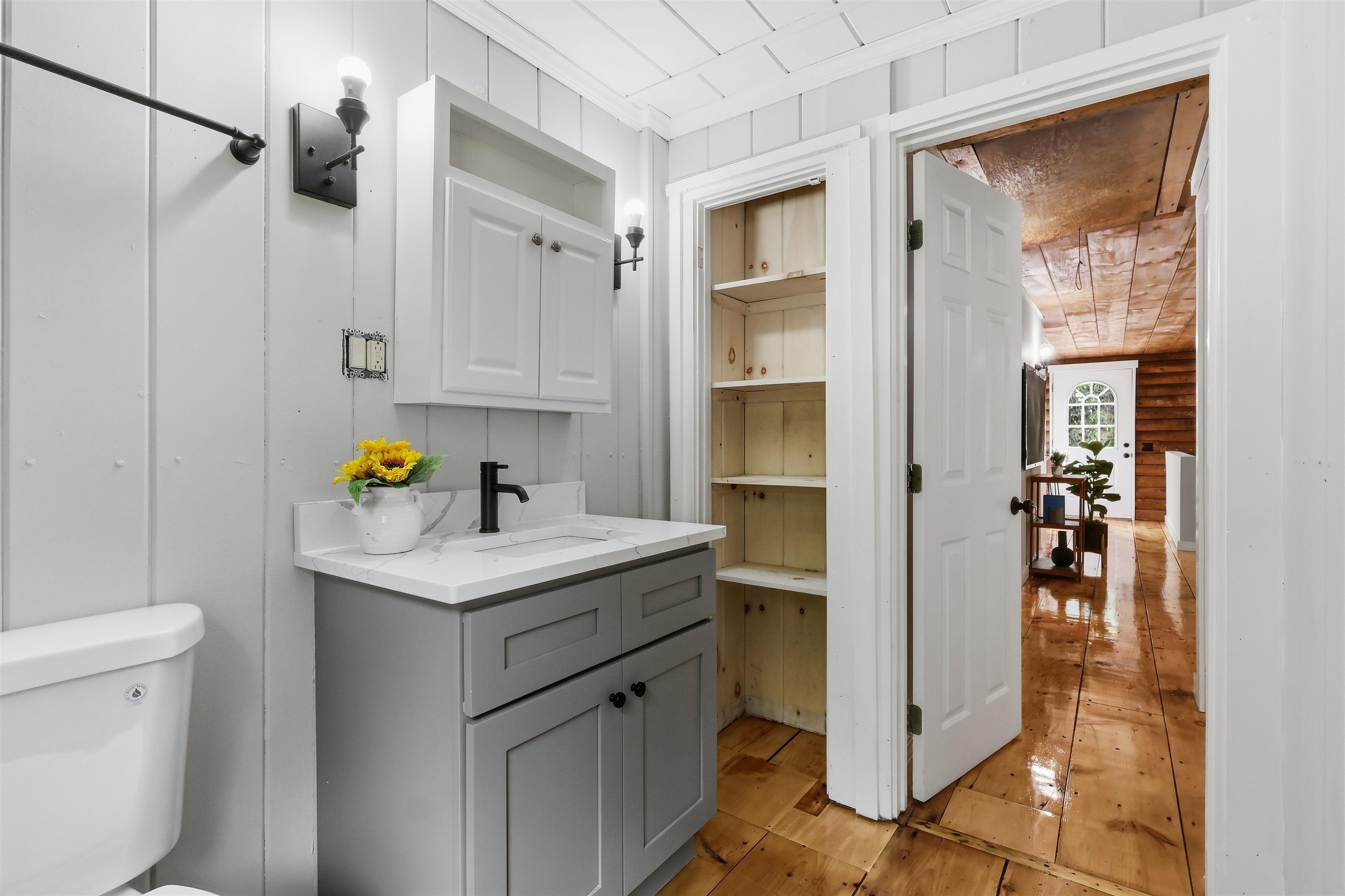 107 Orchard Hill Road