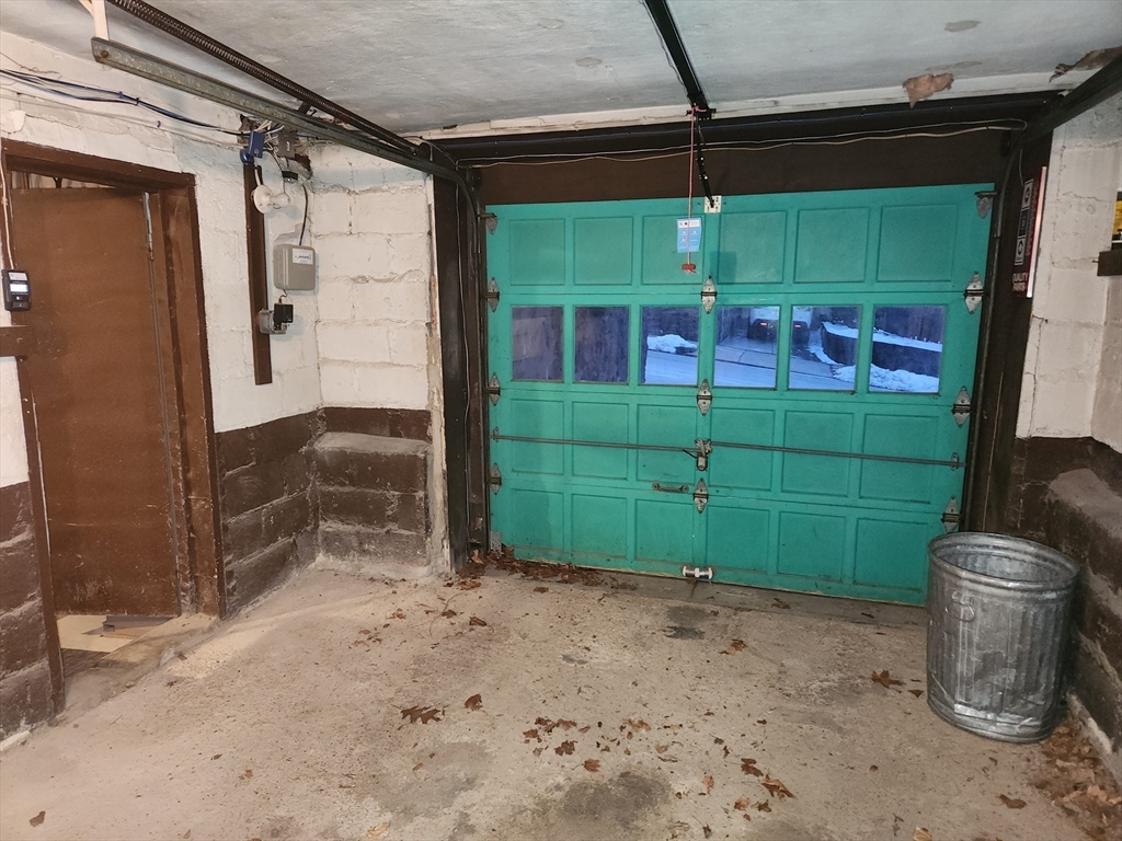 14 Lennon Rd
