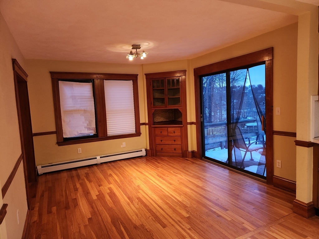 14 Lennon Rd