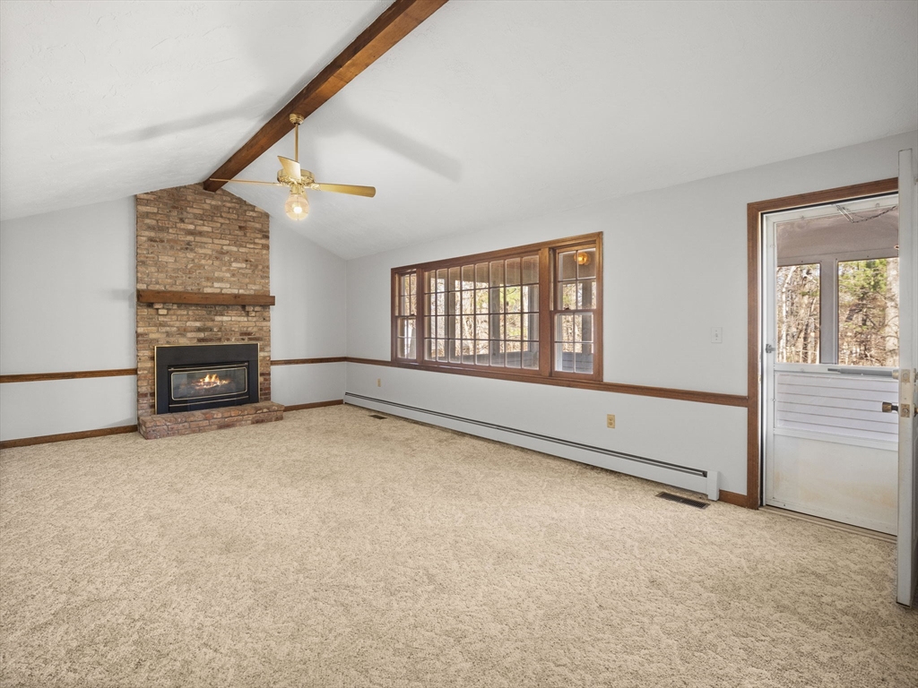 60 Langley Ln