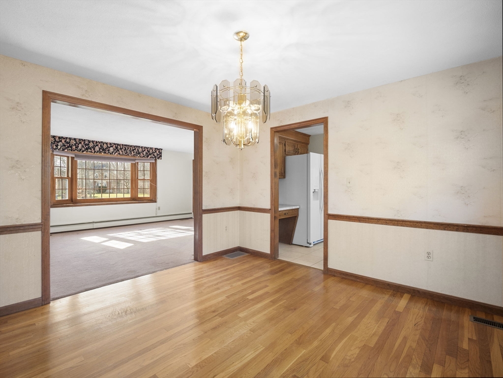 60 Langley Ln