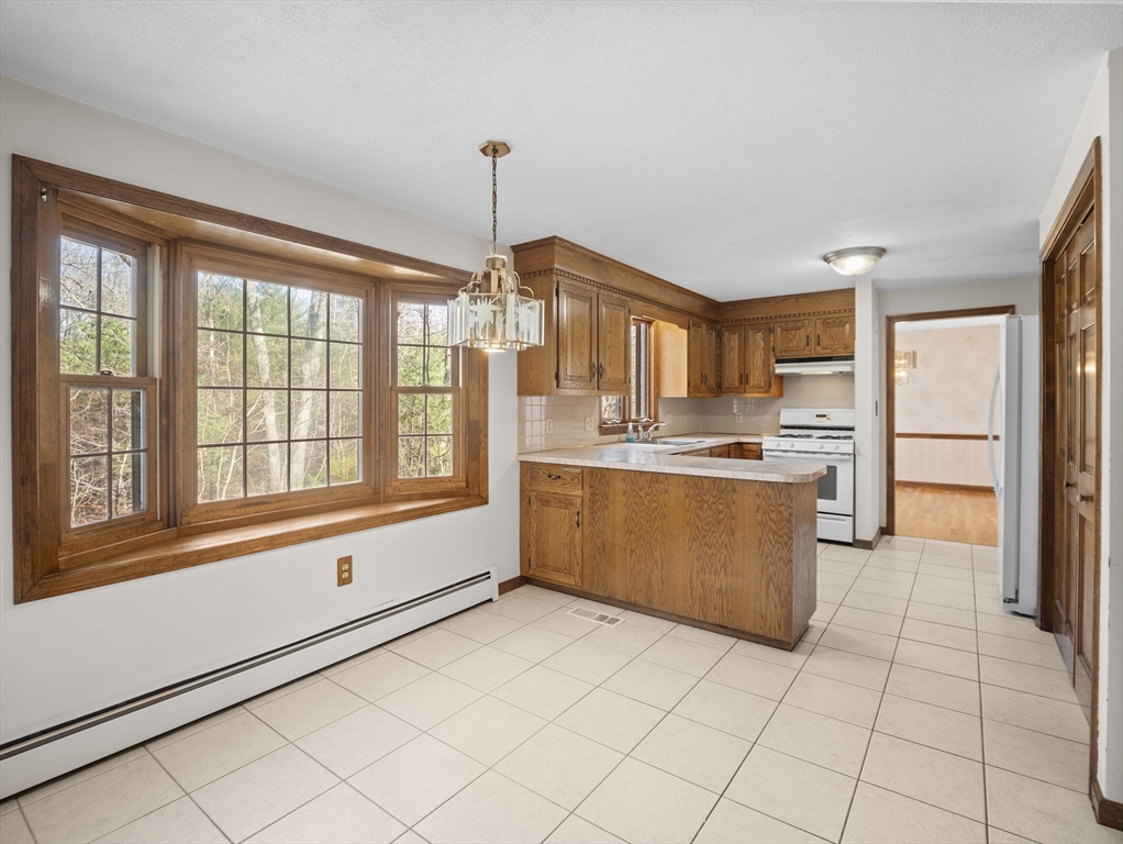 60 Langley Ln