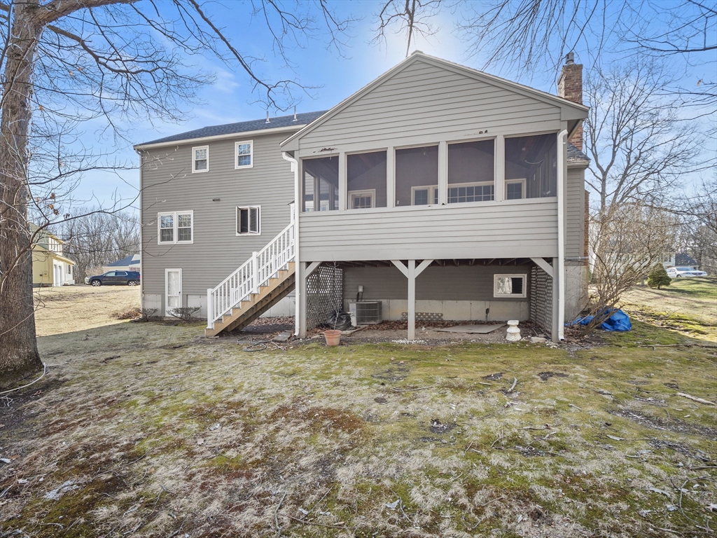 60 Langley Ln