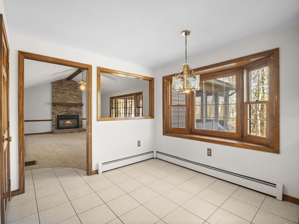 60 Langley Ln