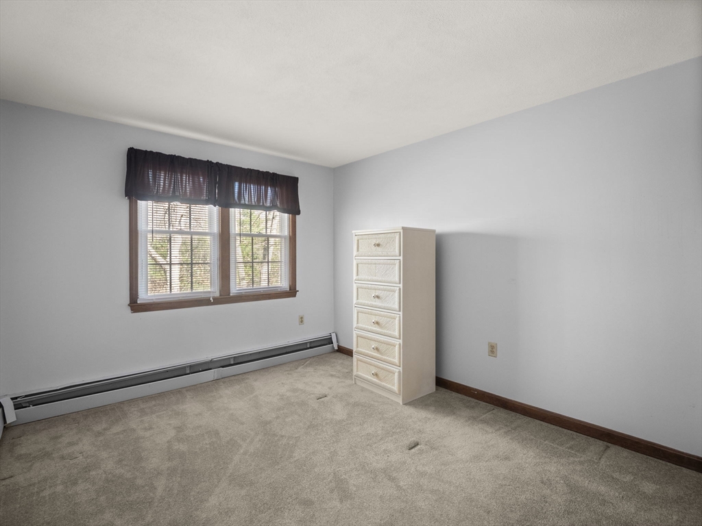 60 Langley Ln