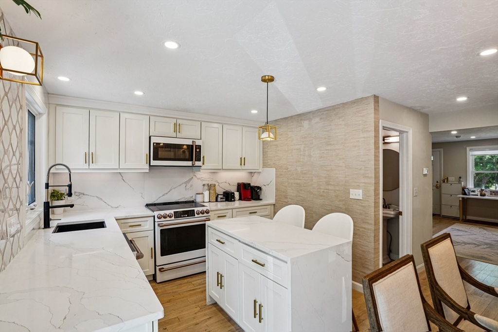 453 Turnpike Street # 20
