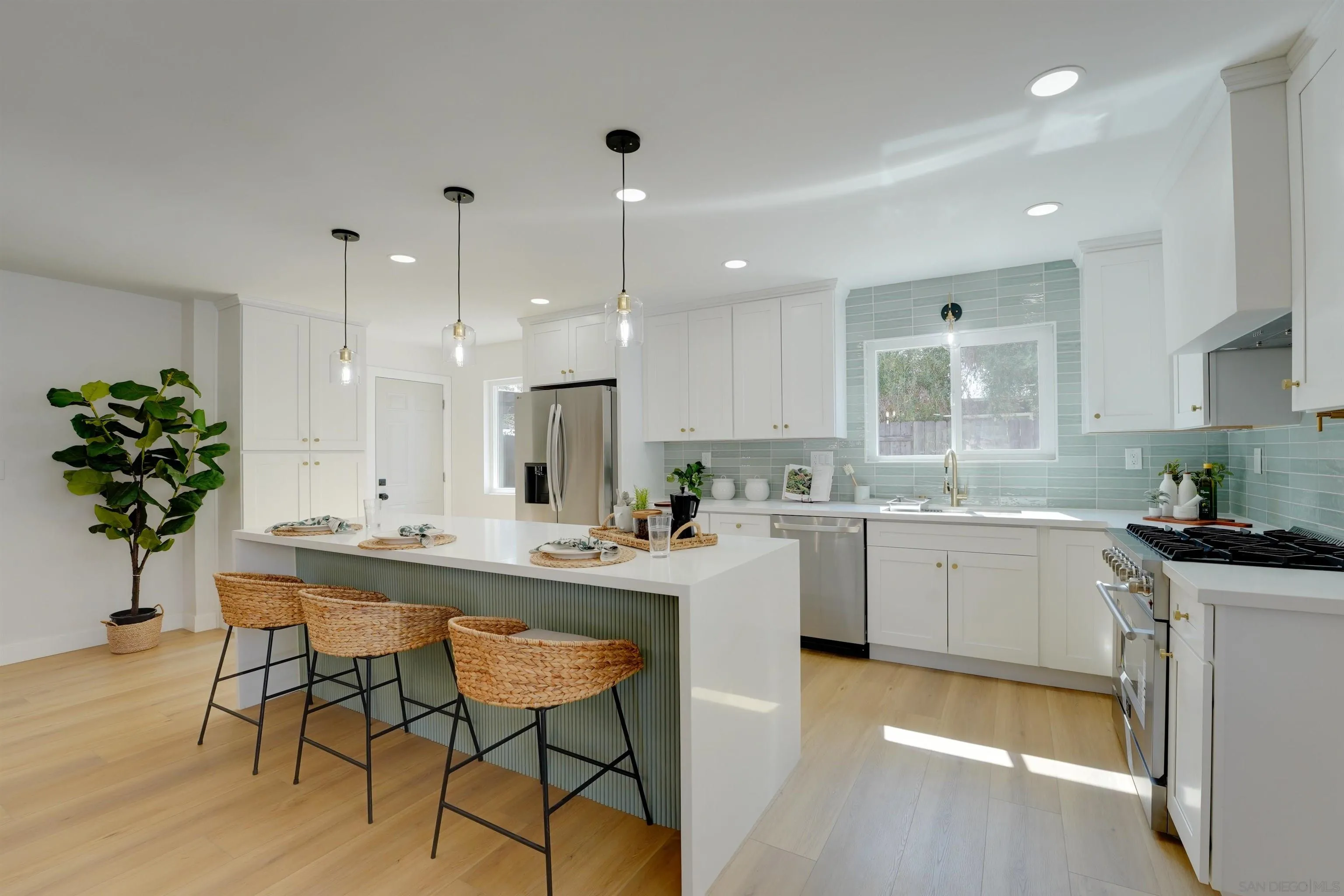 1523 Lucky St, Oceanside