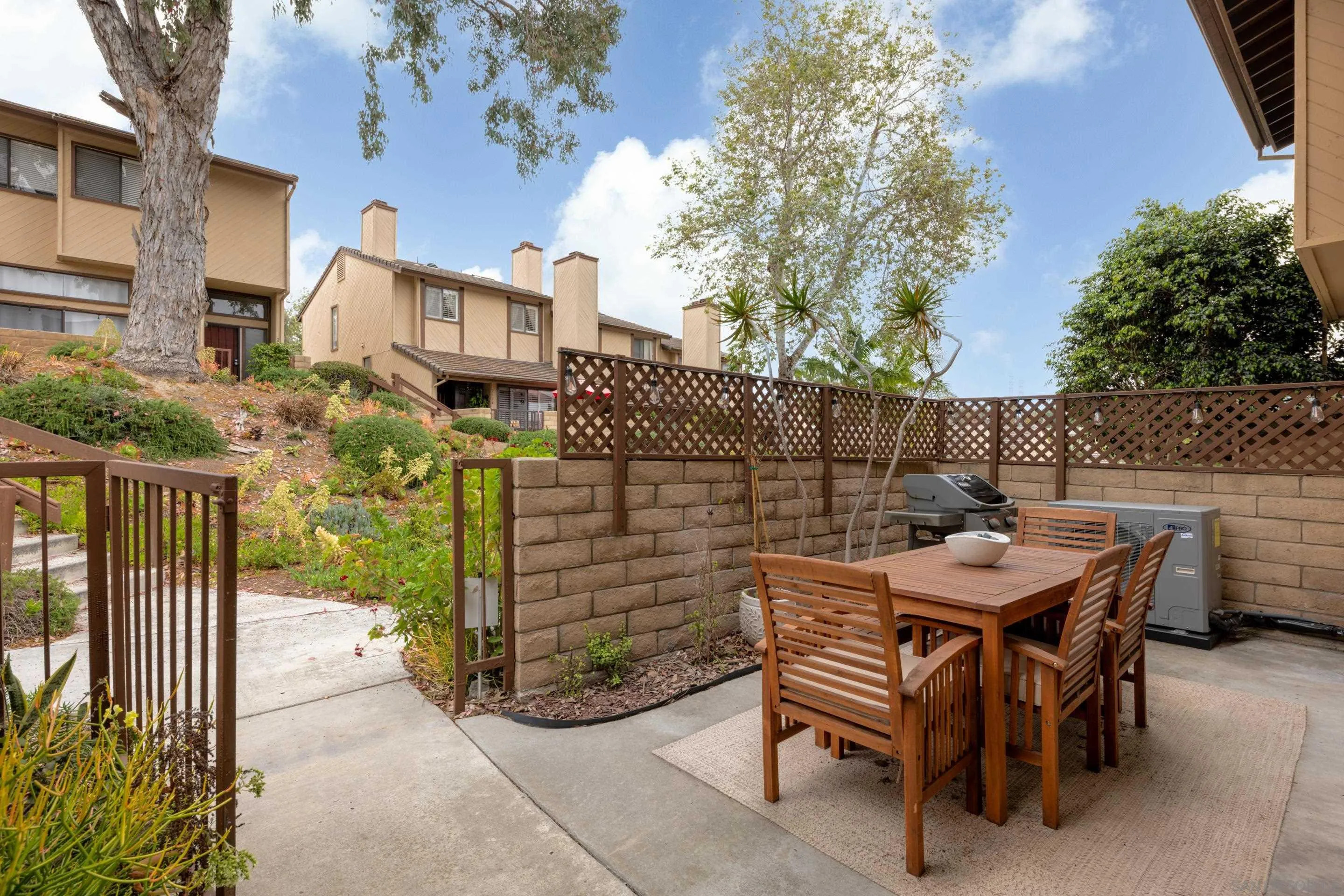 2510 Woodlands Way