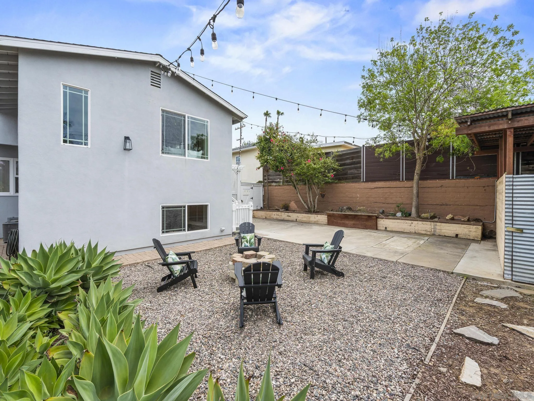 4125 Tennyson