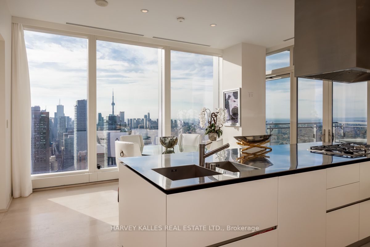 50 Yorkville Ave Unit: 4403