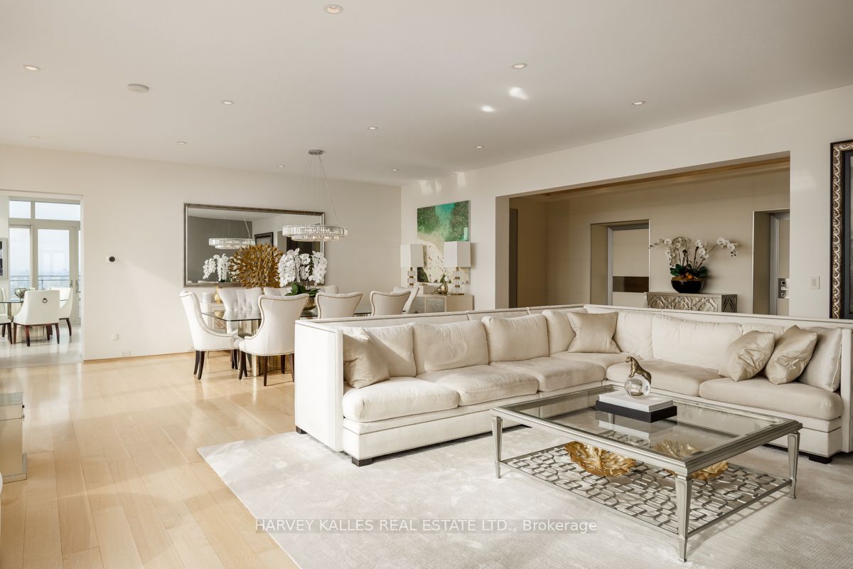 50 Yorkville Ave Unit: 4403