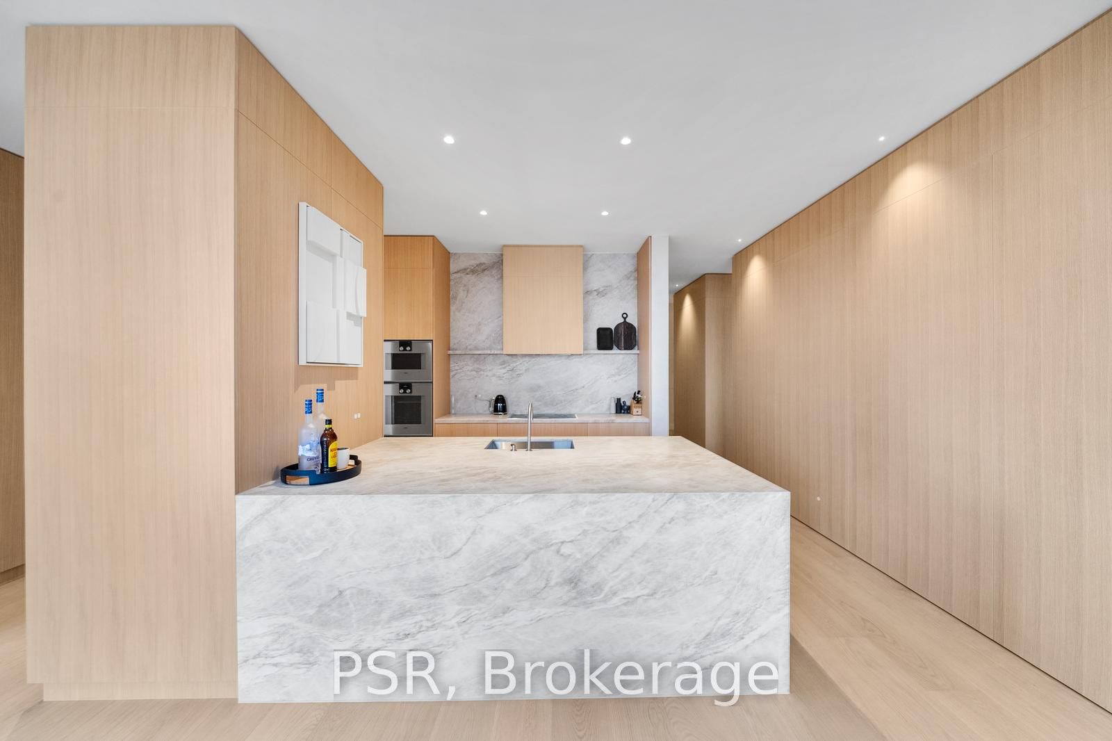 10 Bellair St Unit: 2402