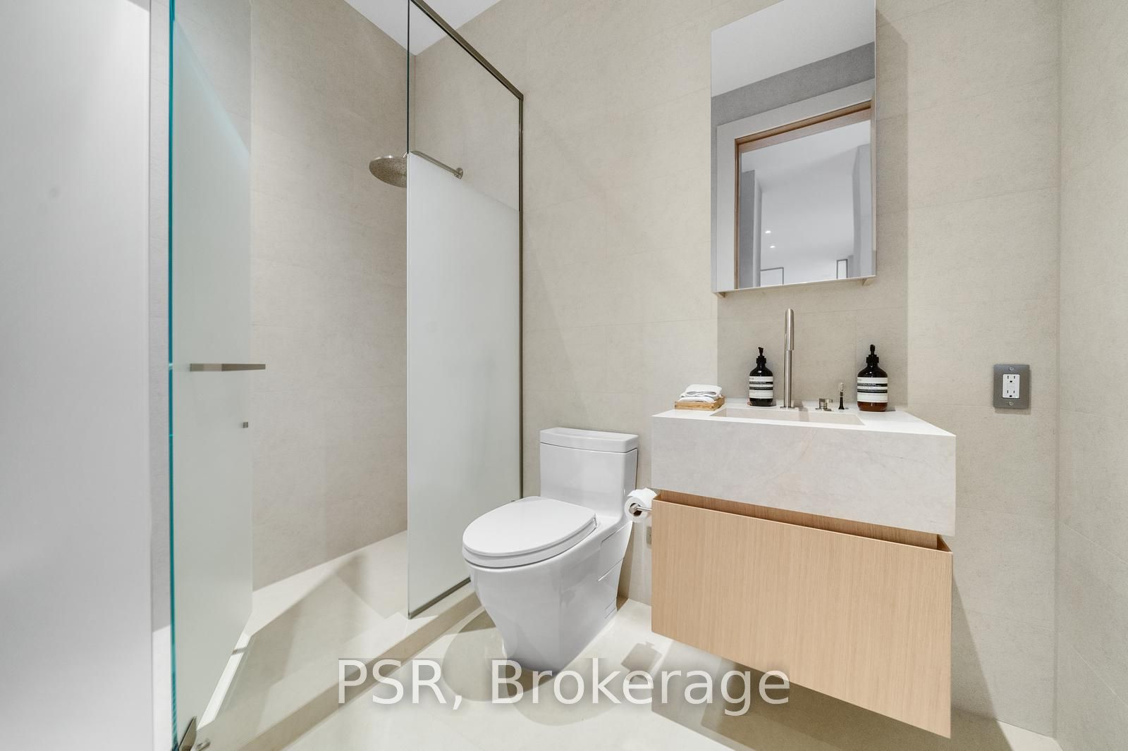 10 Bellair St Unit: 2402