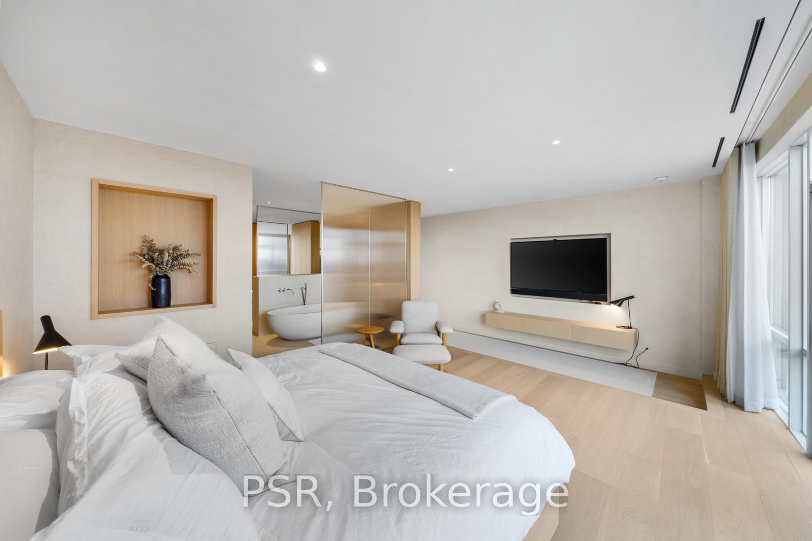 10 Bellair St Unit: 2402