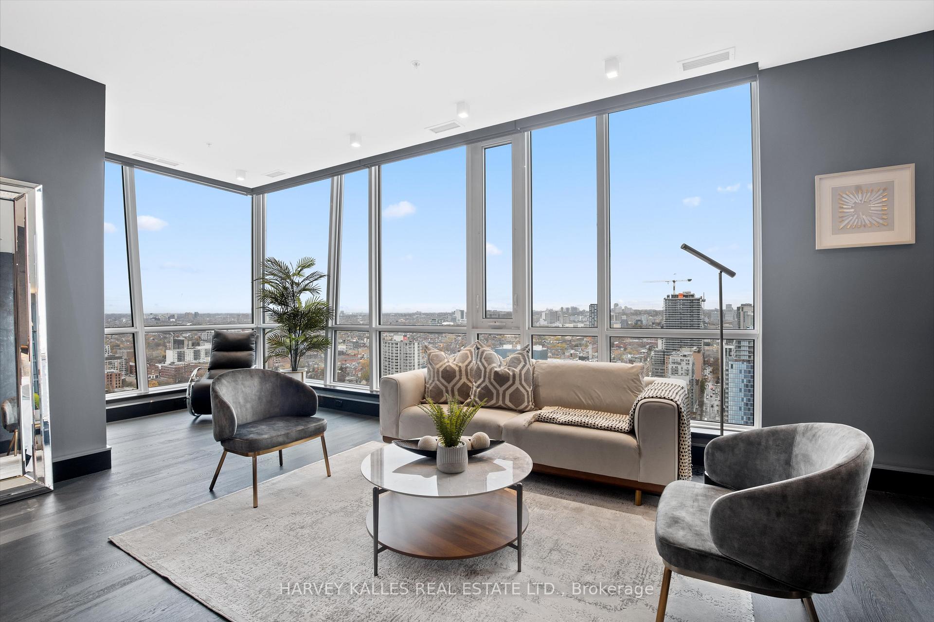 199 Richmond St W Unit: PH101