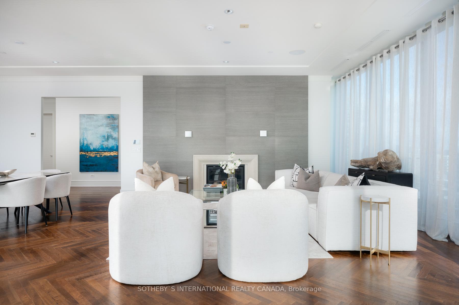 183 Wellington St W Unit: 4104