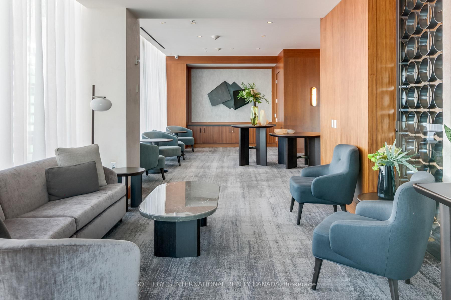 183 Wellington St W Unit: 4104