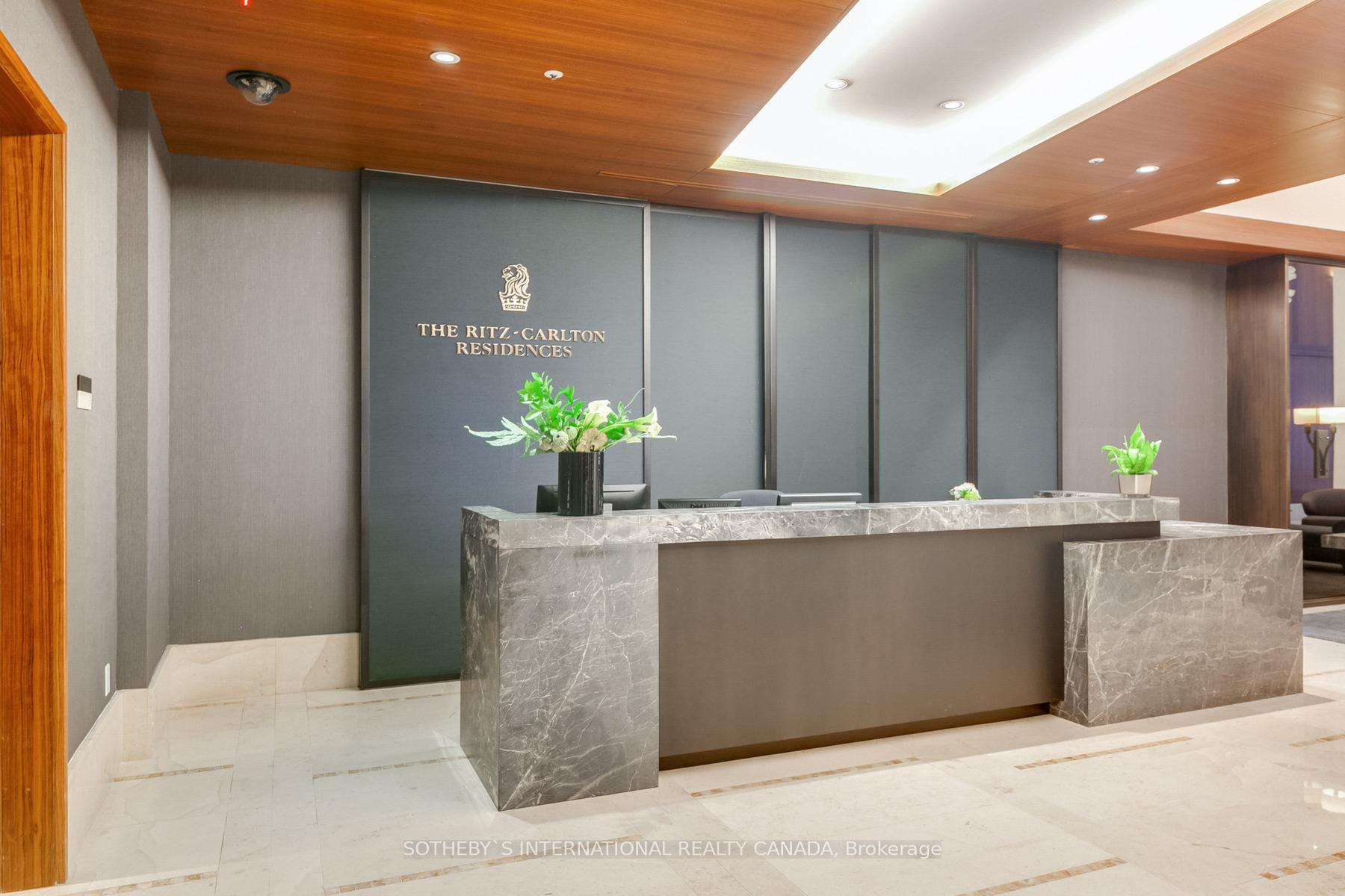 183 Wellington St W Unit: 4104