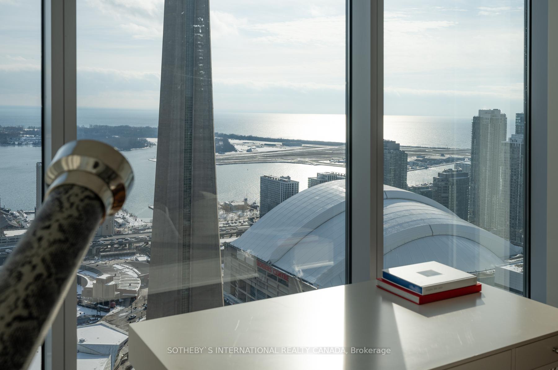 183 Wellington St W Unit: 4104