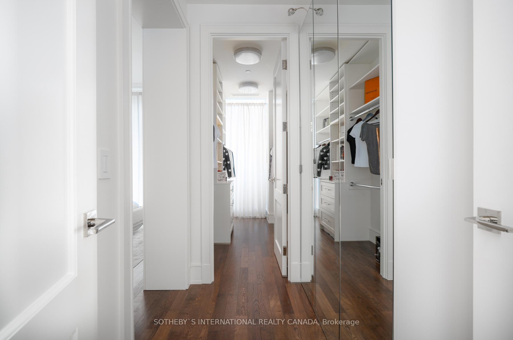 183 Wellington St W Unit: 4104