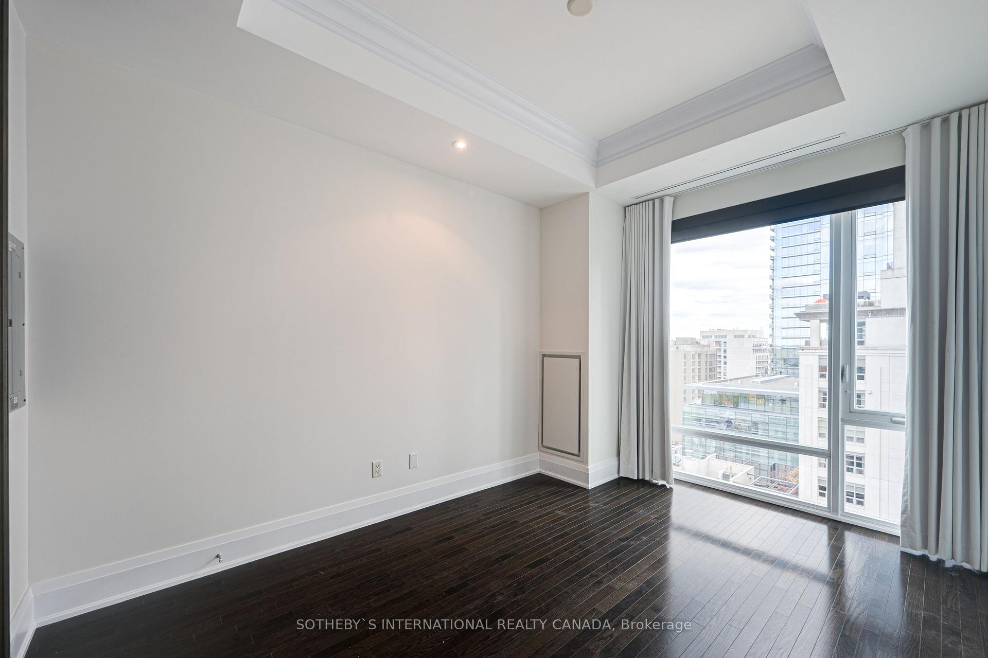 80 Yorkville Ave Unit: 1402