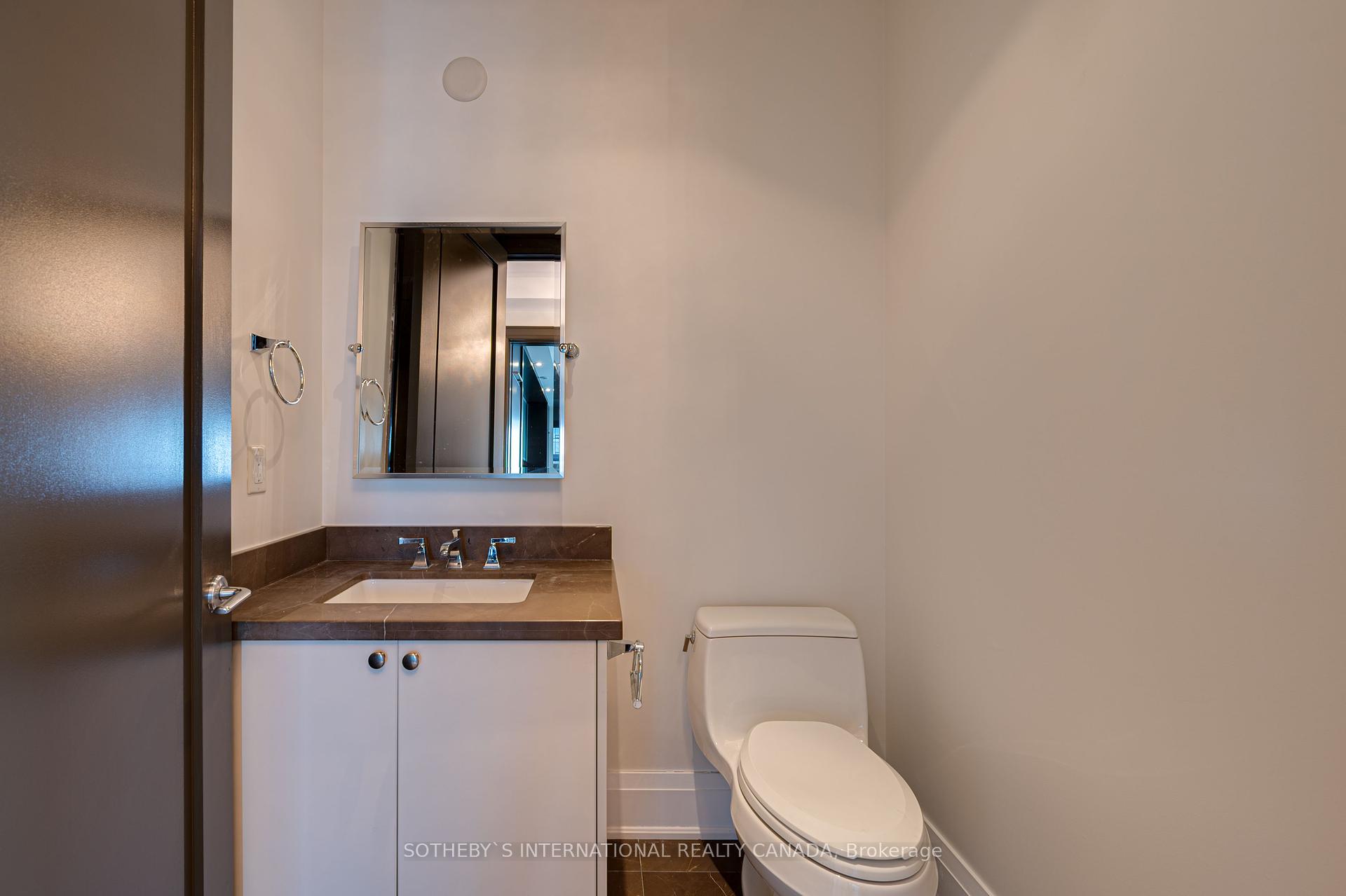 80 Yorkville Ave Unit: 1402