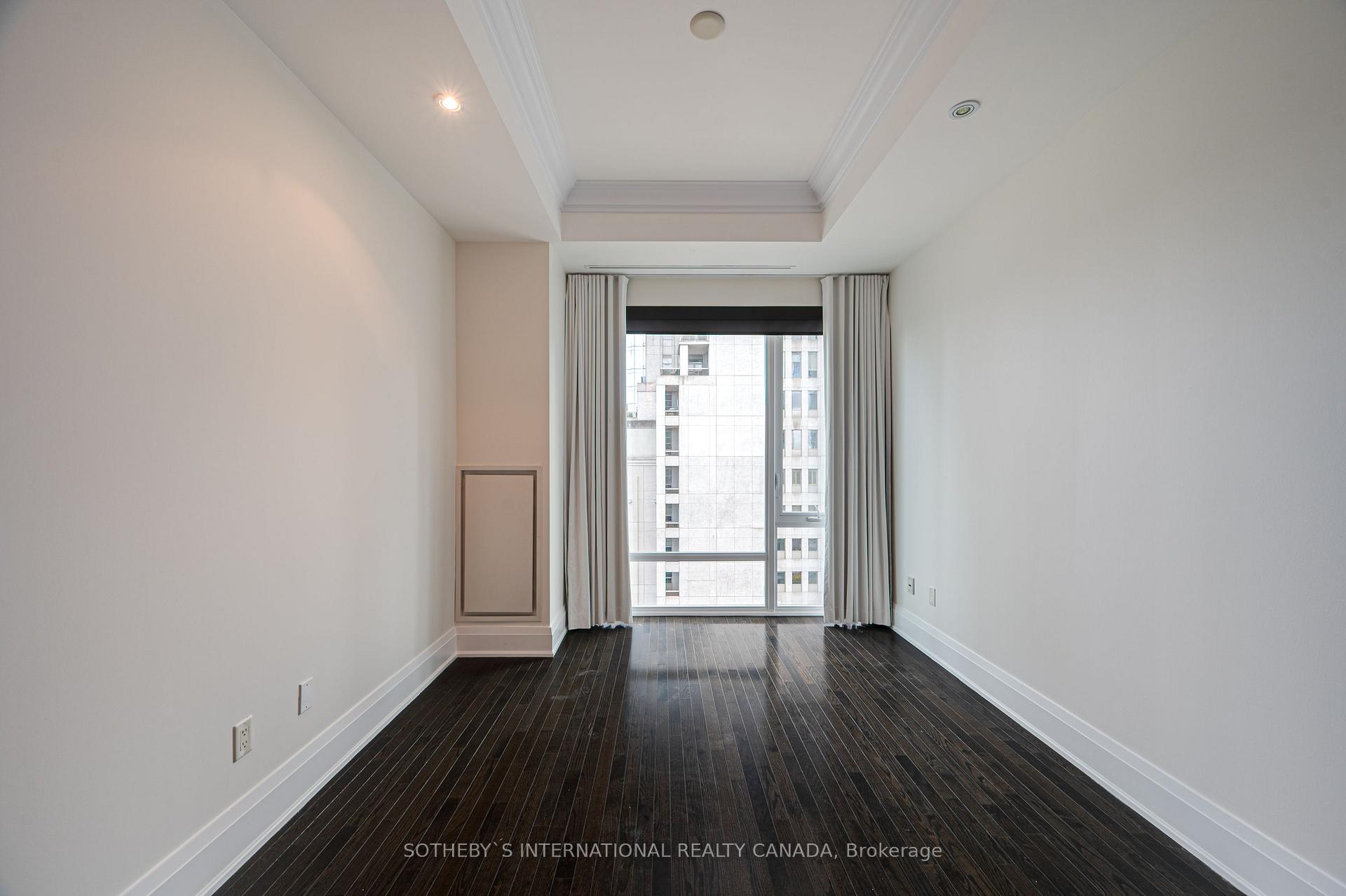 80 Yorkville Ave Unit: 1402