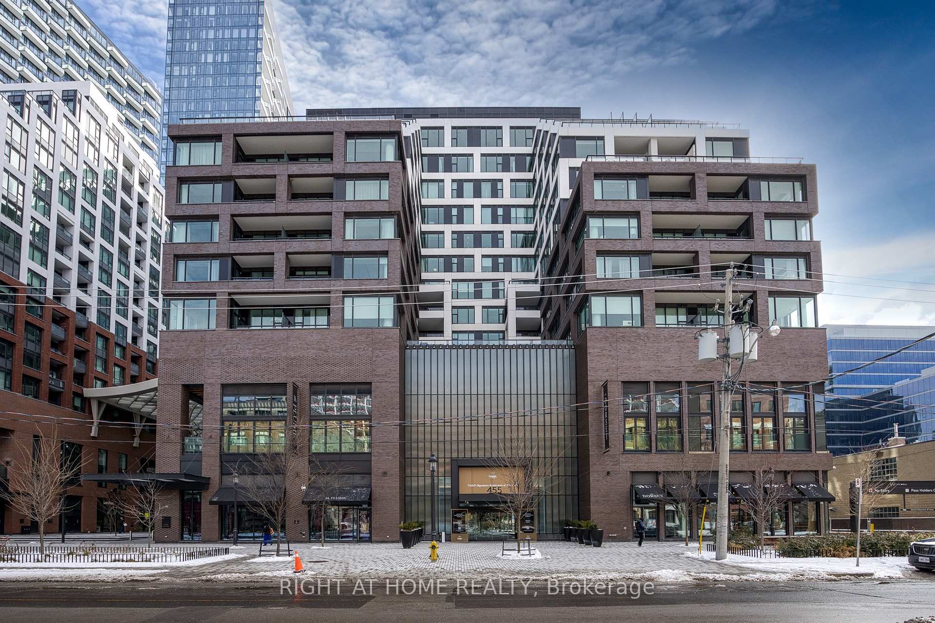 455 Wellington St W Unit: 1110