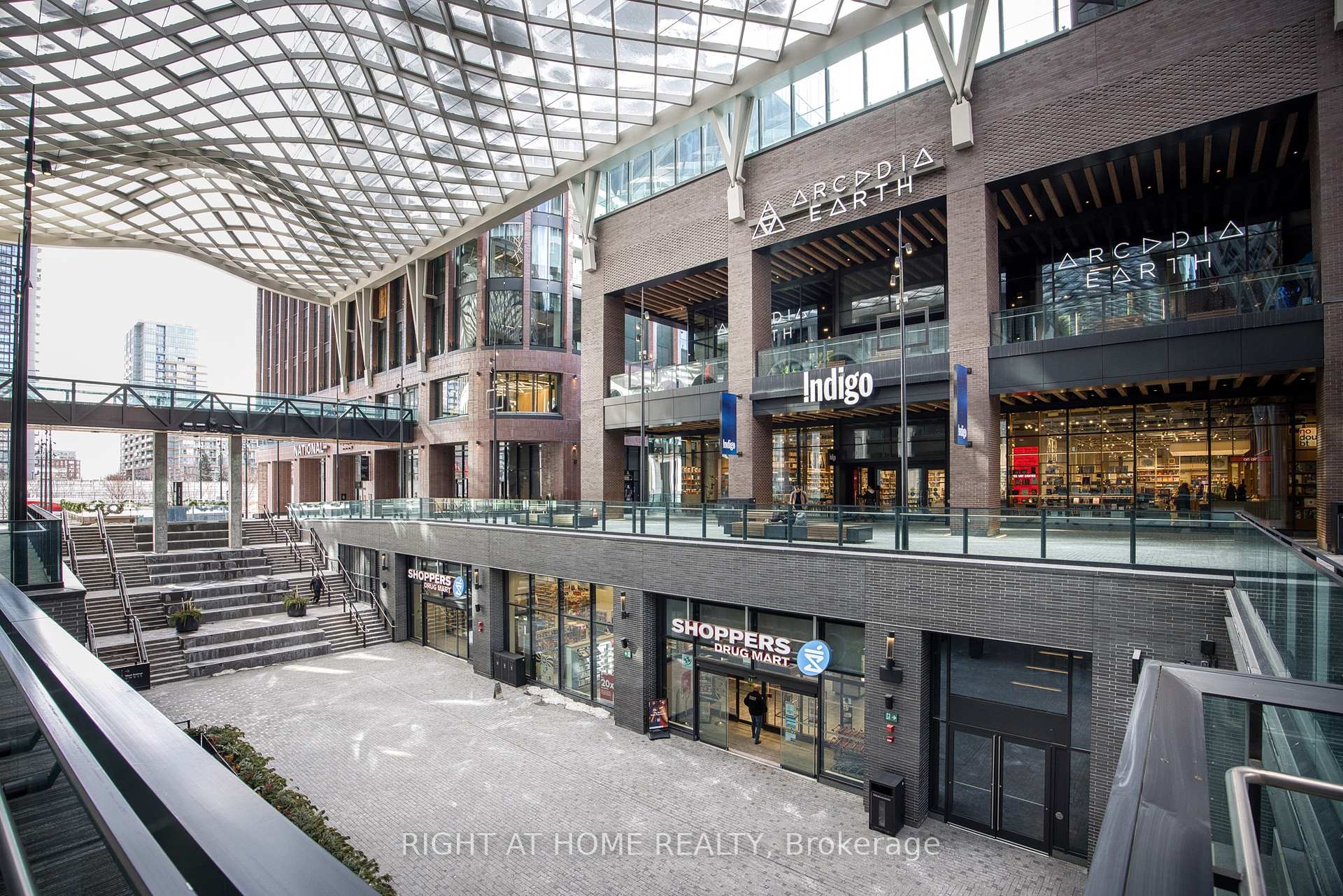 455 Wellington St W Unit: 1110