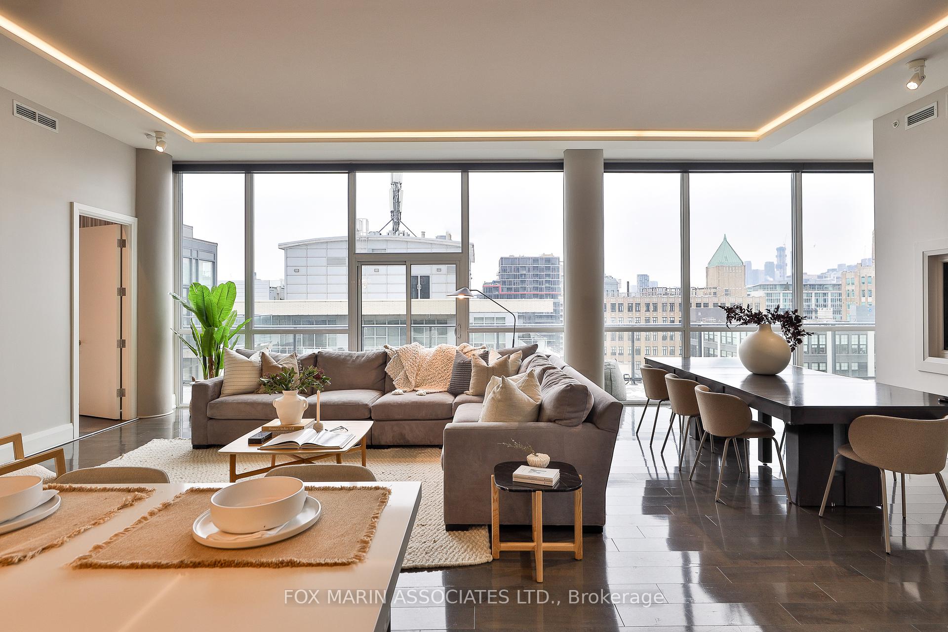 478 King St W Unit: PH-02