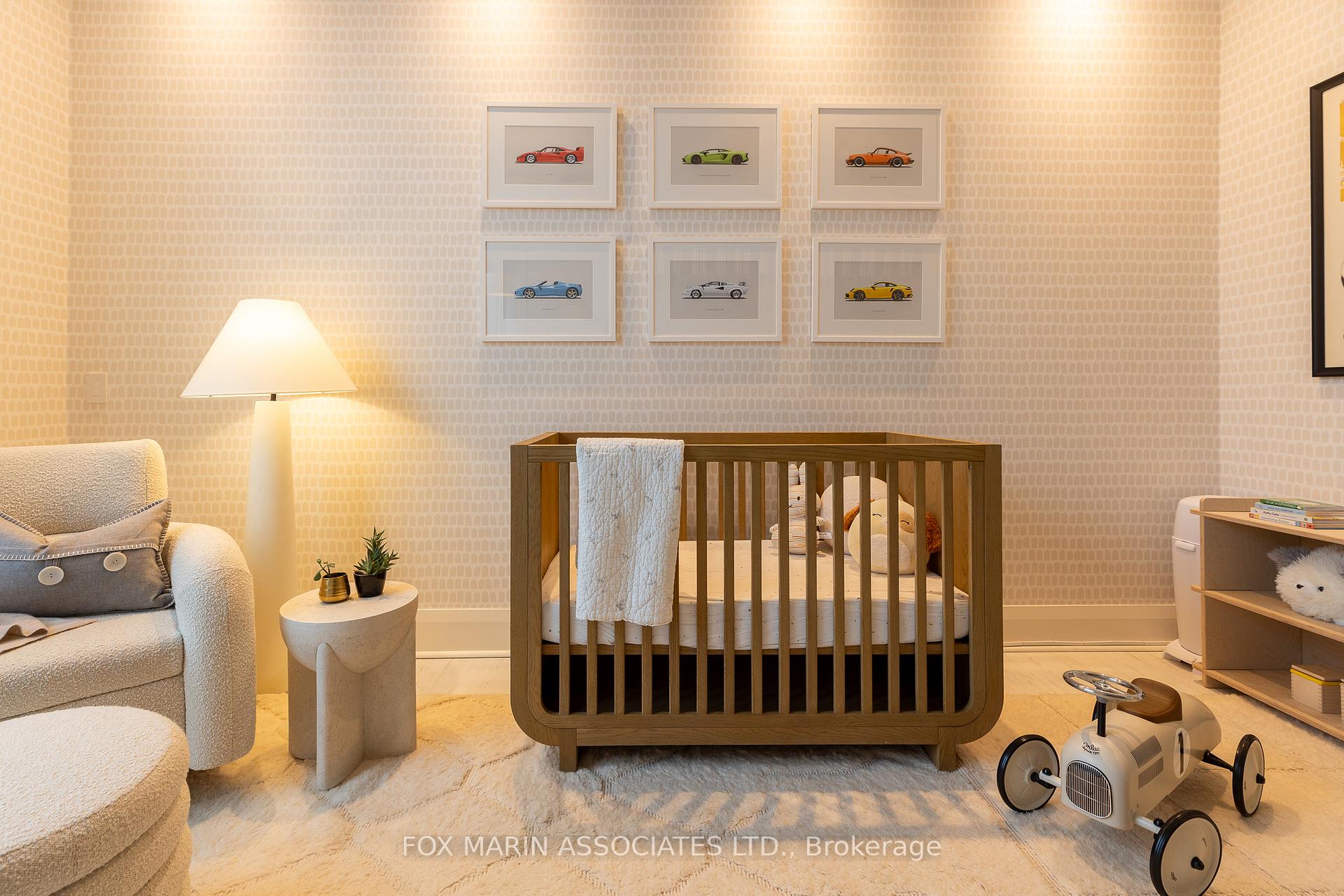 478 King St W Unit: PH-02