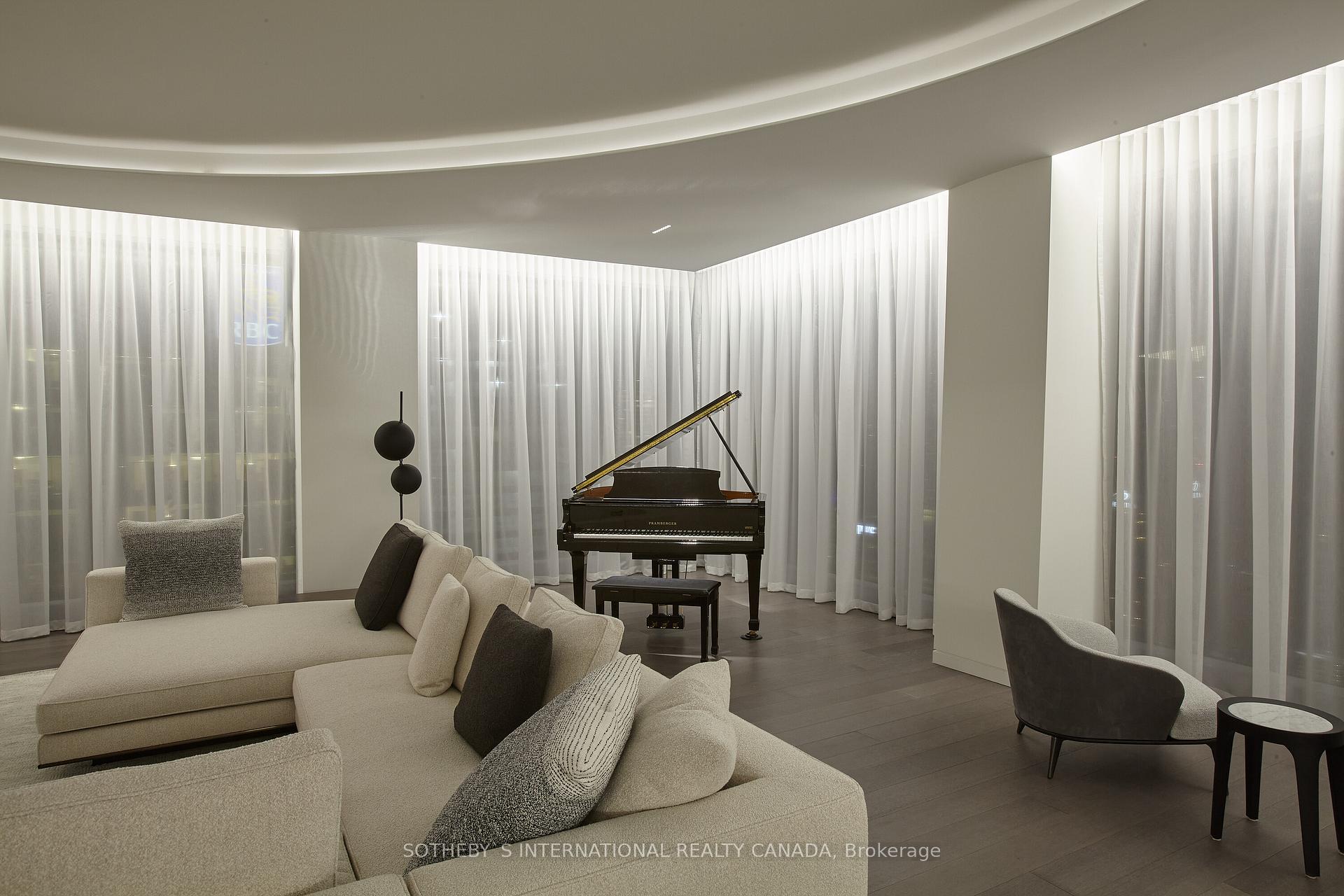 #4602 & 4603 - 183 Wellington Street, Toronto Unit: 4602 & 4603